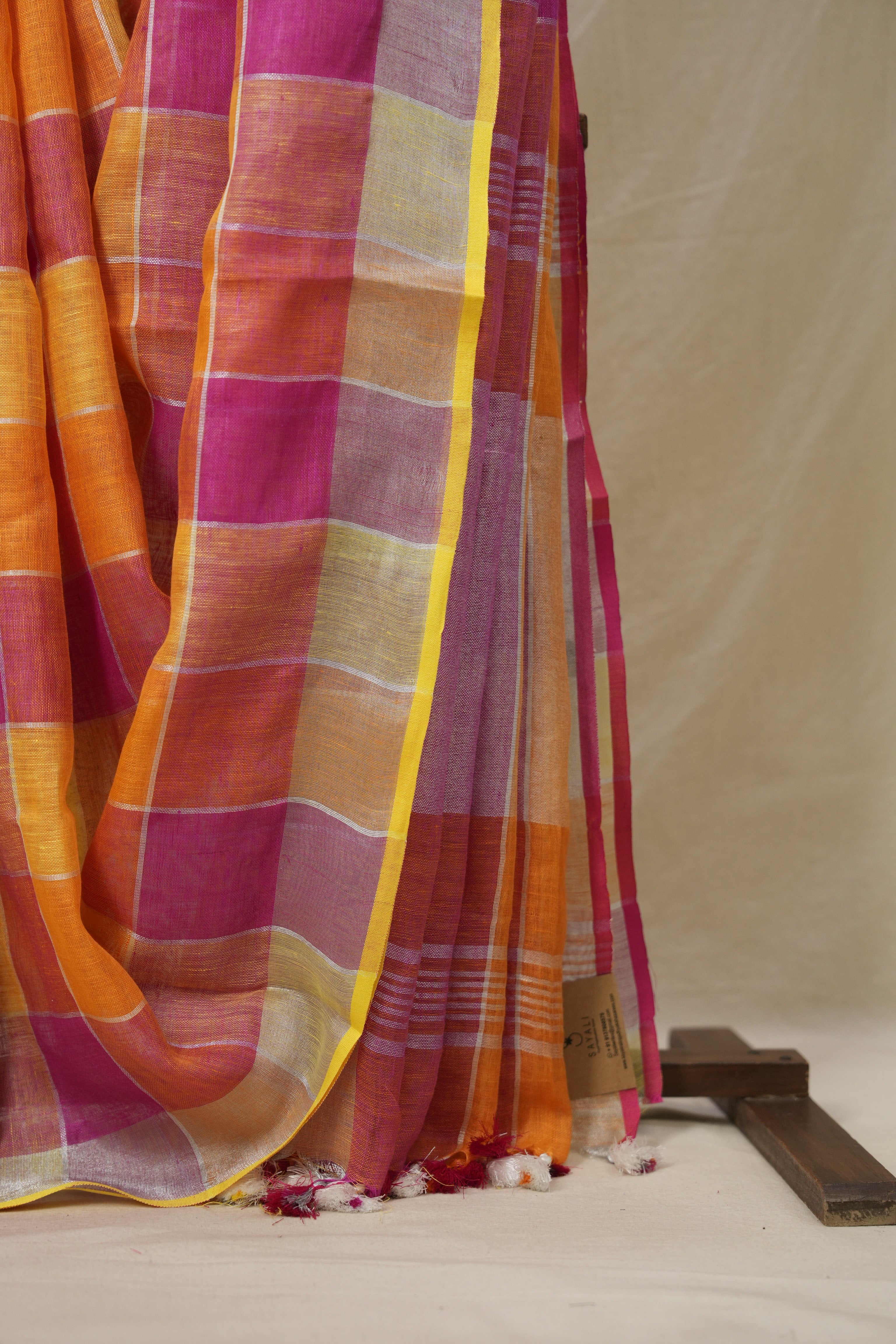 Multicolour Linen Saree With Tassels - SRMLS507