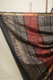 Maroon-Black HBP Cotton Silk Saree With Maheshwari Border - SRMBCSS1410