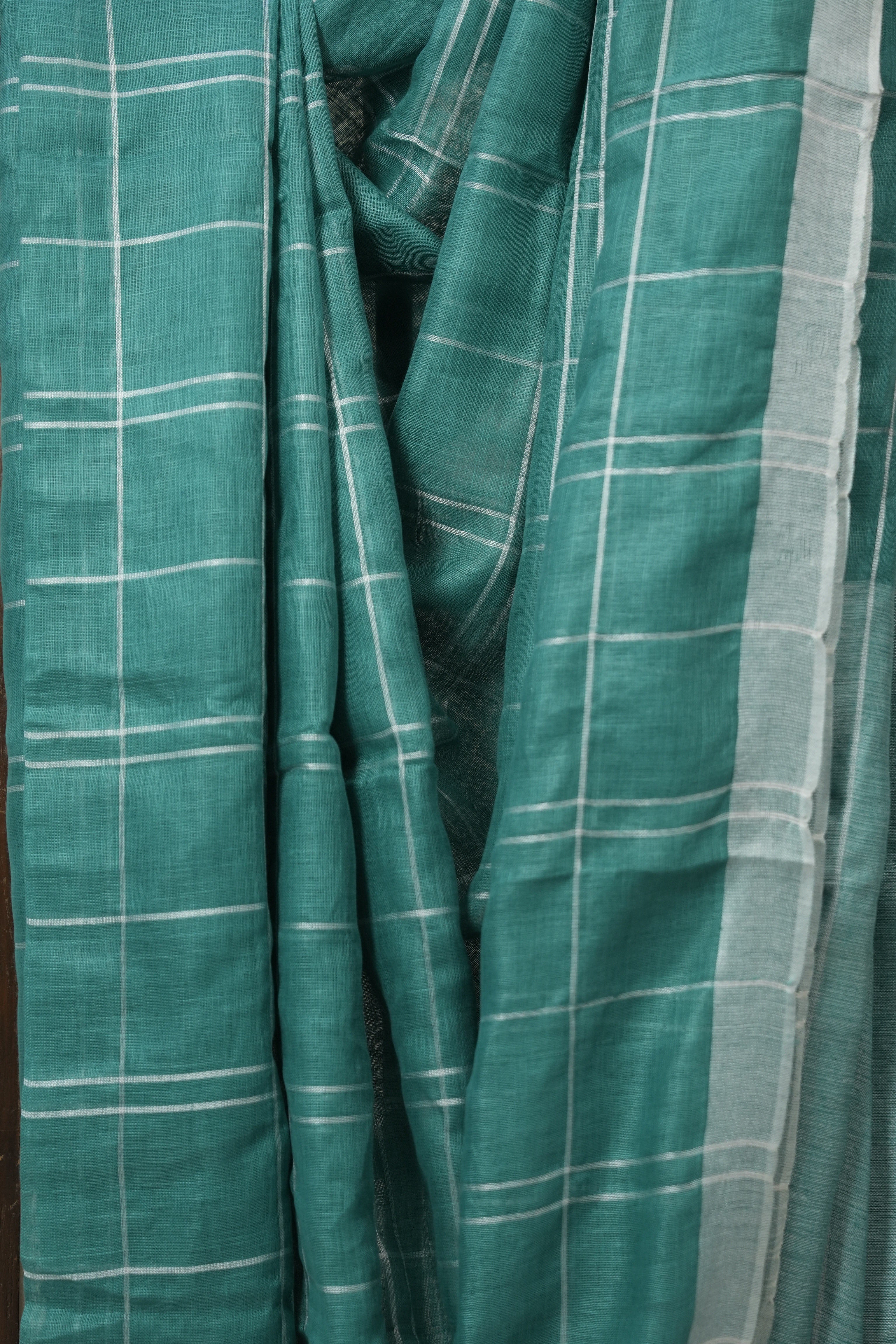 Green Linen Saree With Tassels - SRGLS505