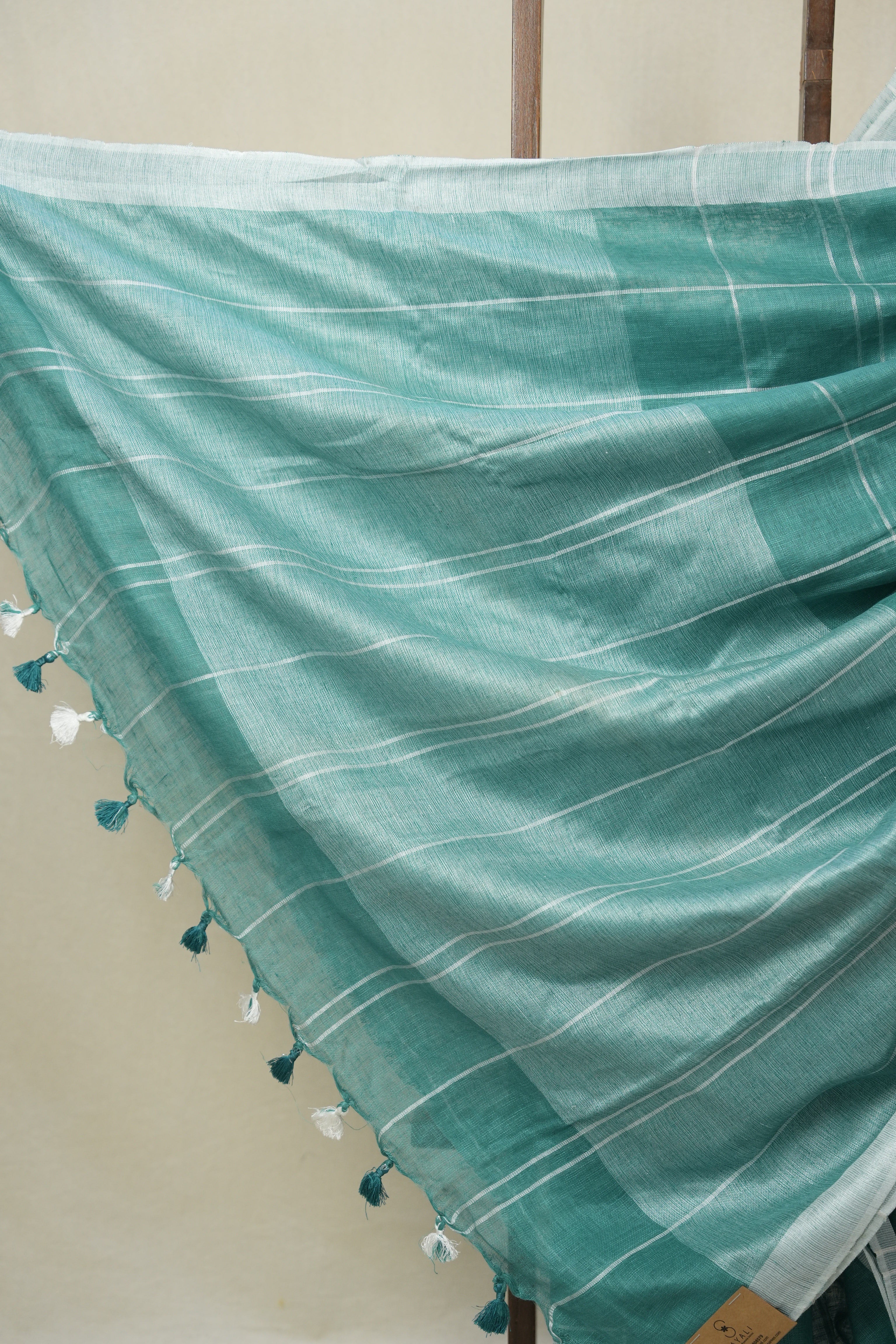 Green Linen Saree With Tassels - SRGLS505