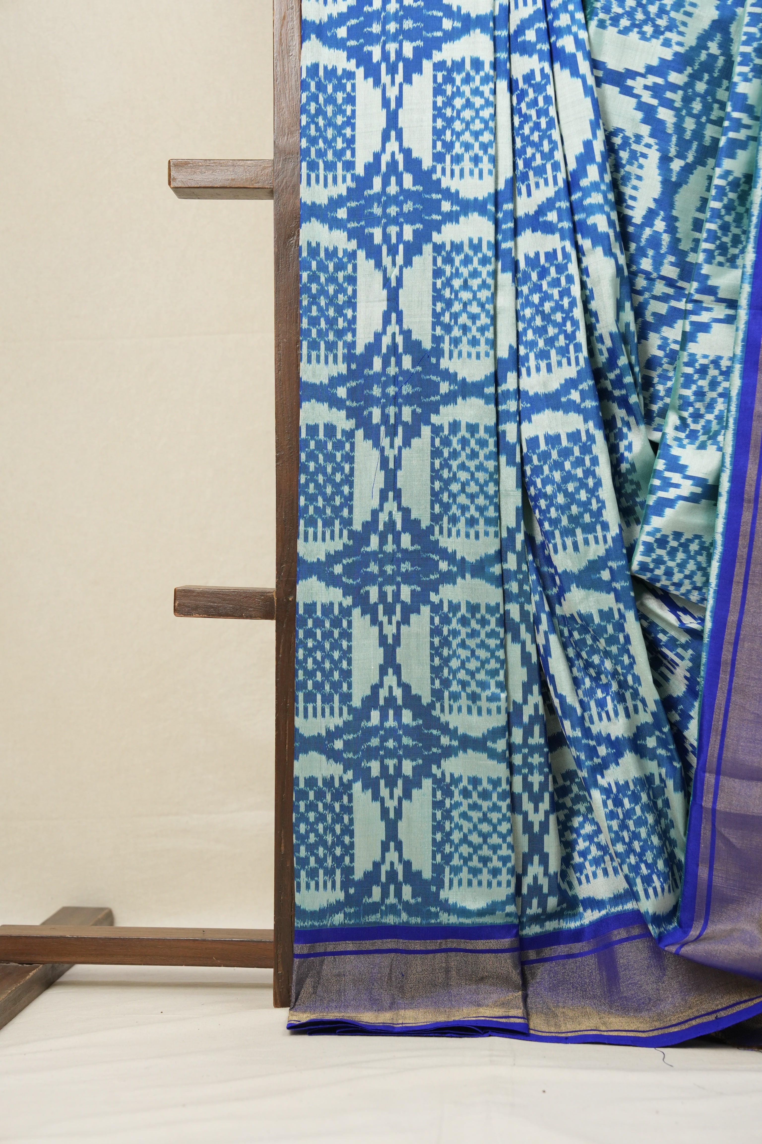 Mint Green Pochampalli Silk Ikat Saree - SRMGPSIS201