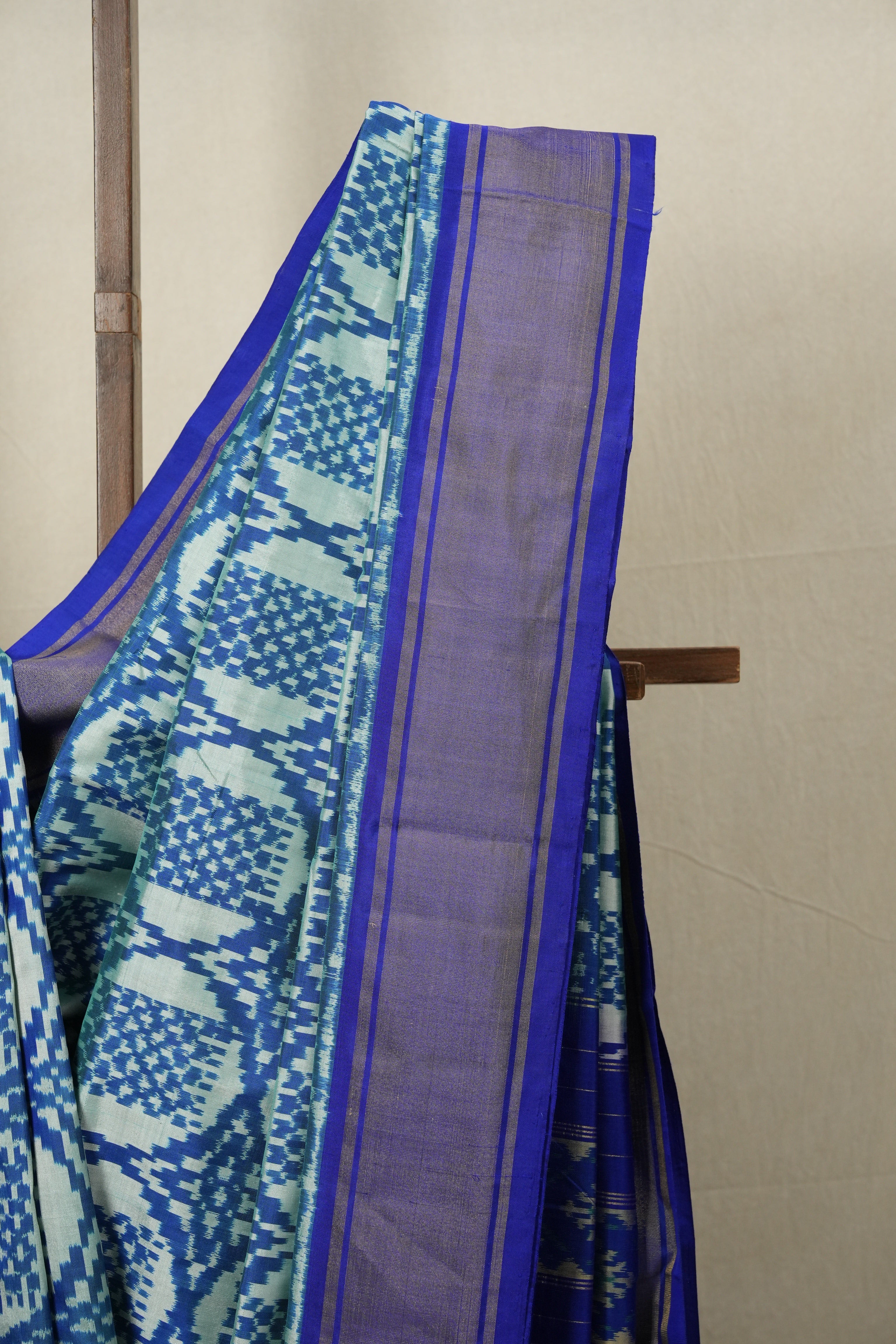 Mint Green Pochampalli Silk Ikat Saree - SRMGPSIS201