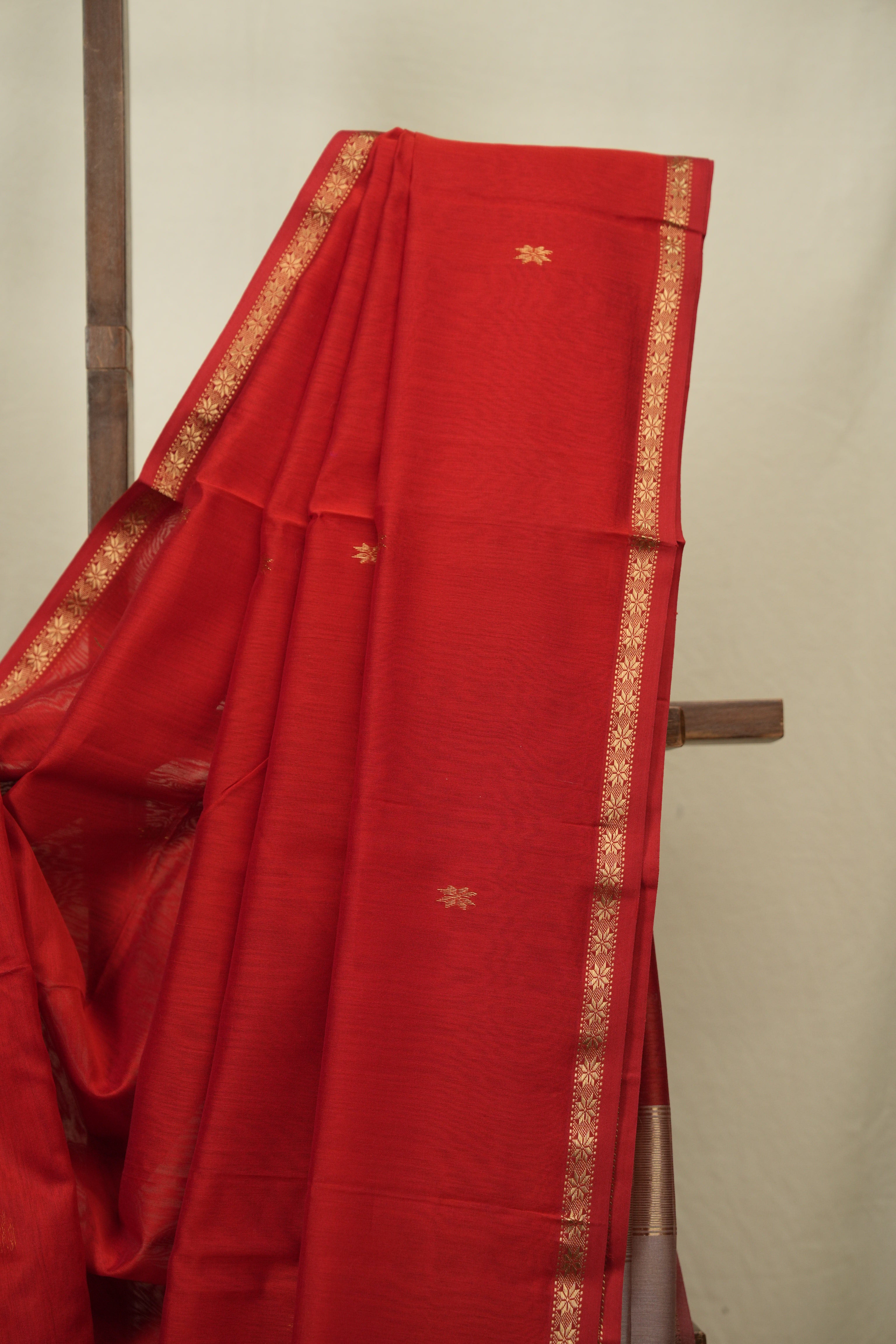 Red Maheshwari Saree - SRRMS1385