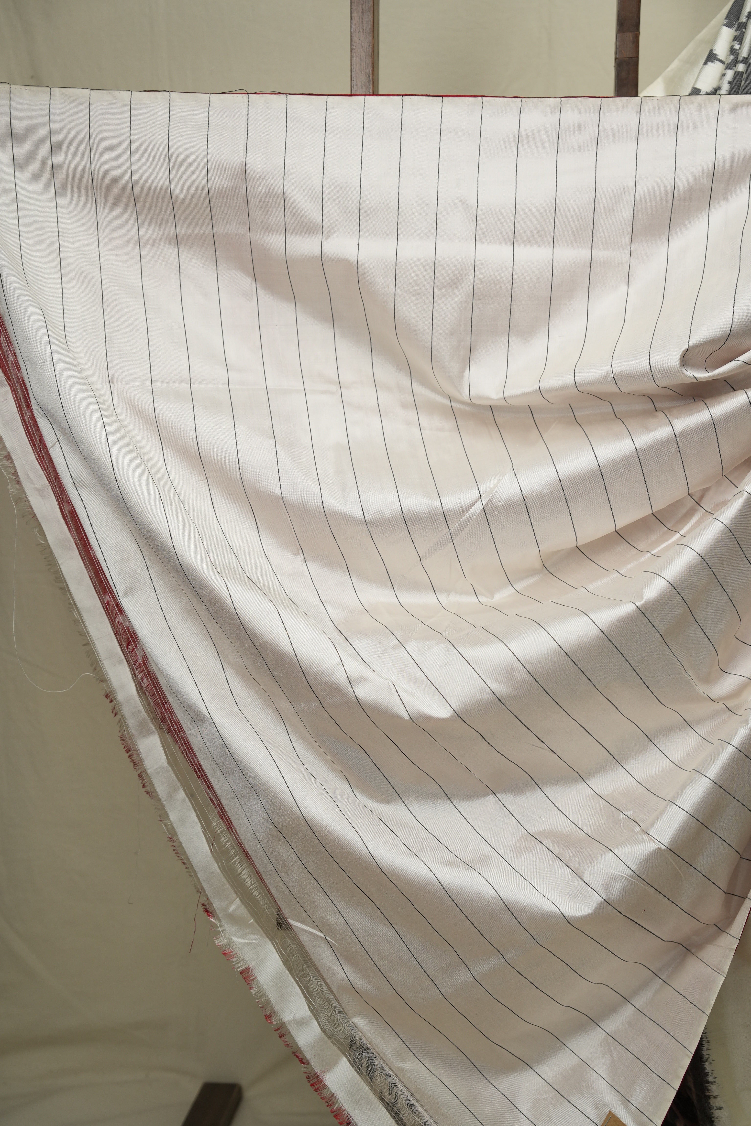 Off White Pochampalli Silk Ikat Saree - SROWPSIS326