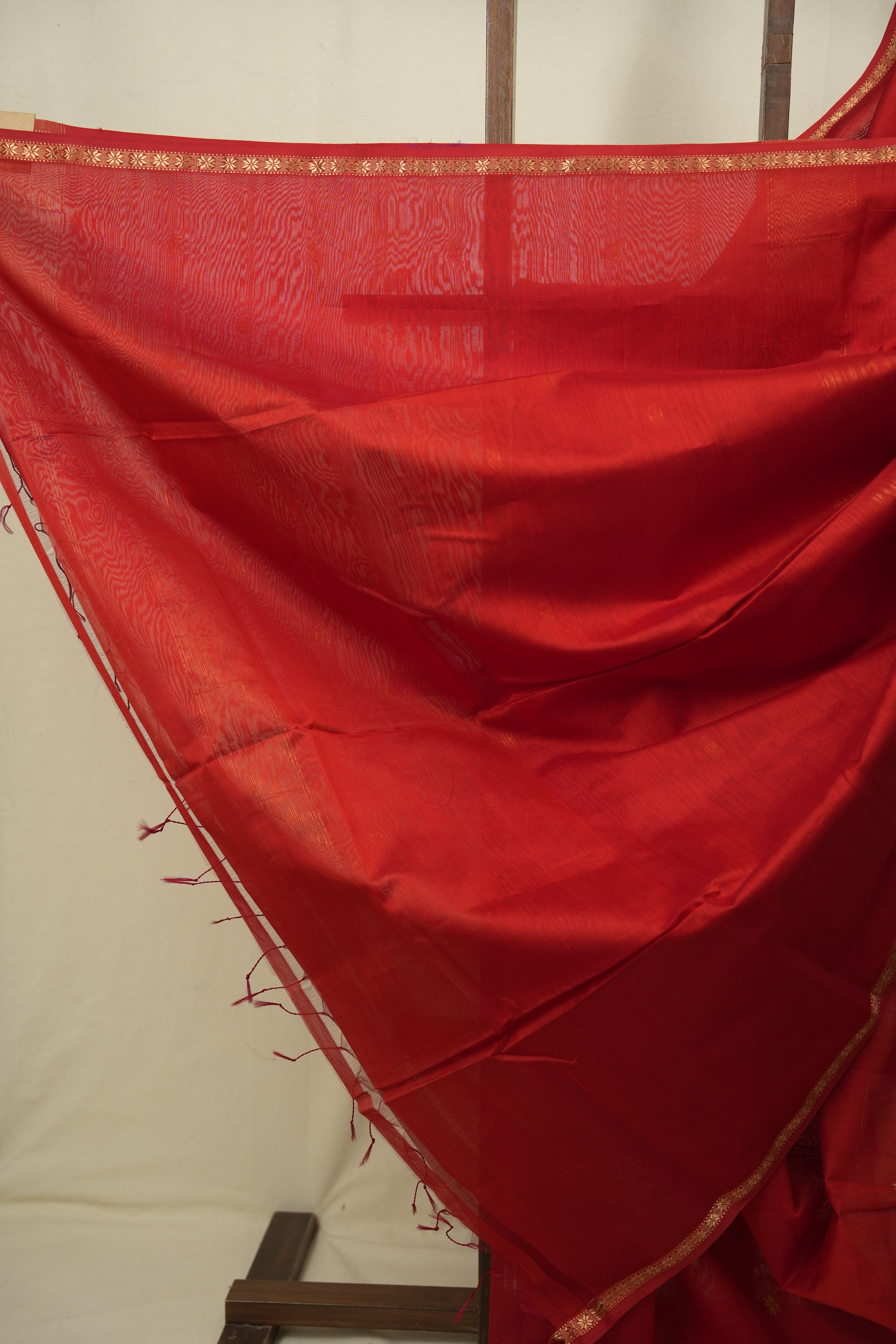 Red Maheshwari Saree - SRRMS1388