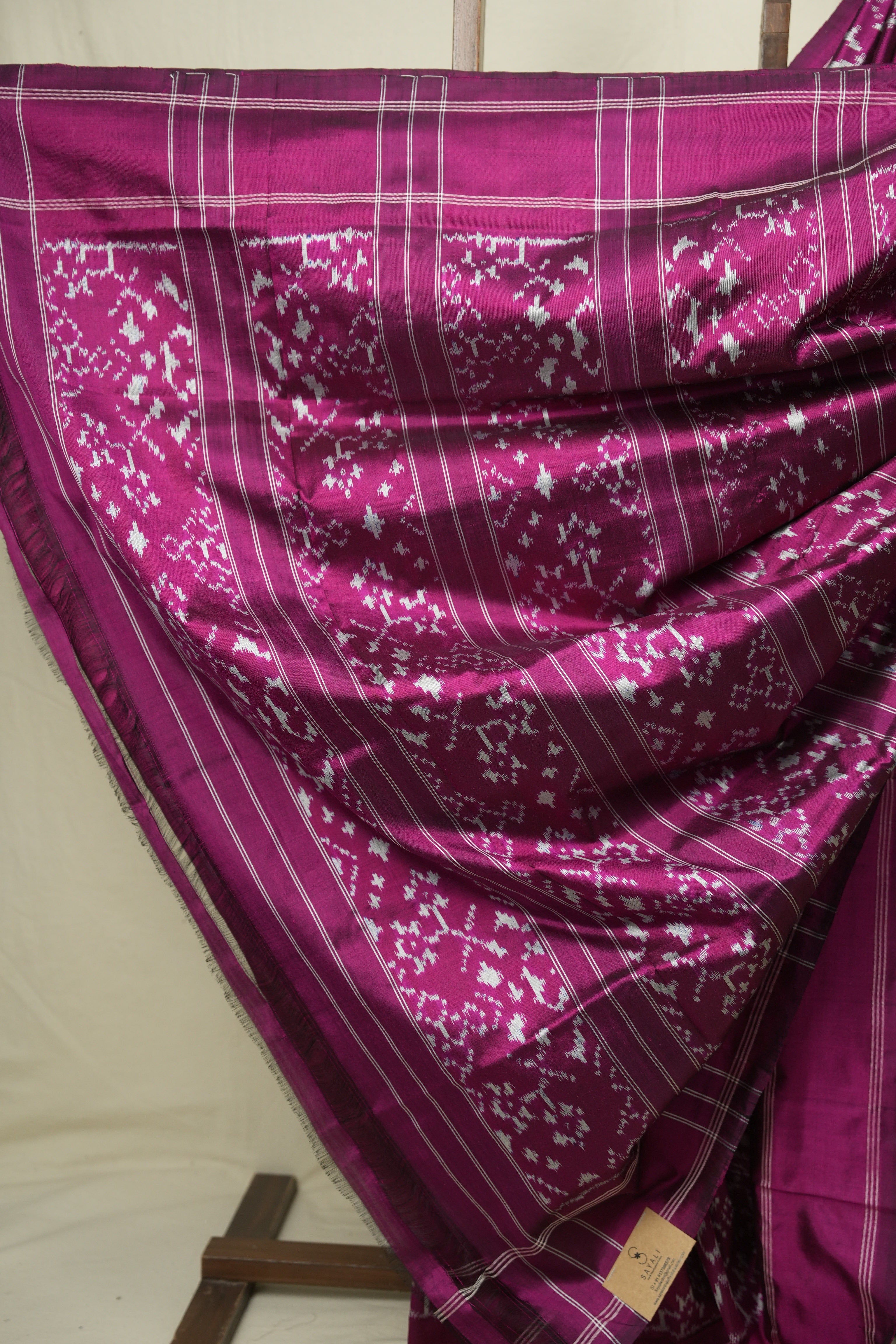 Magenta Pochampalli Silk Ikat Saree - SRMPSIS330