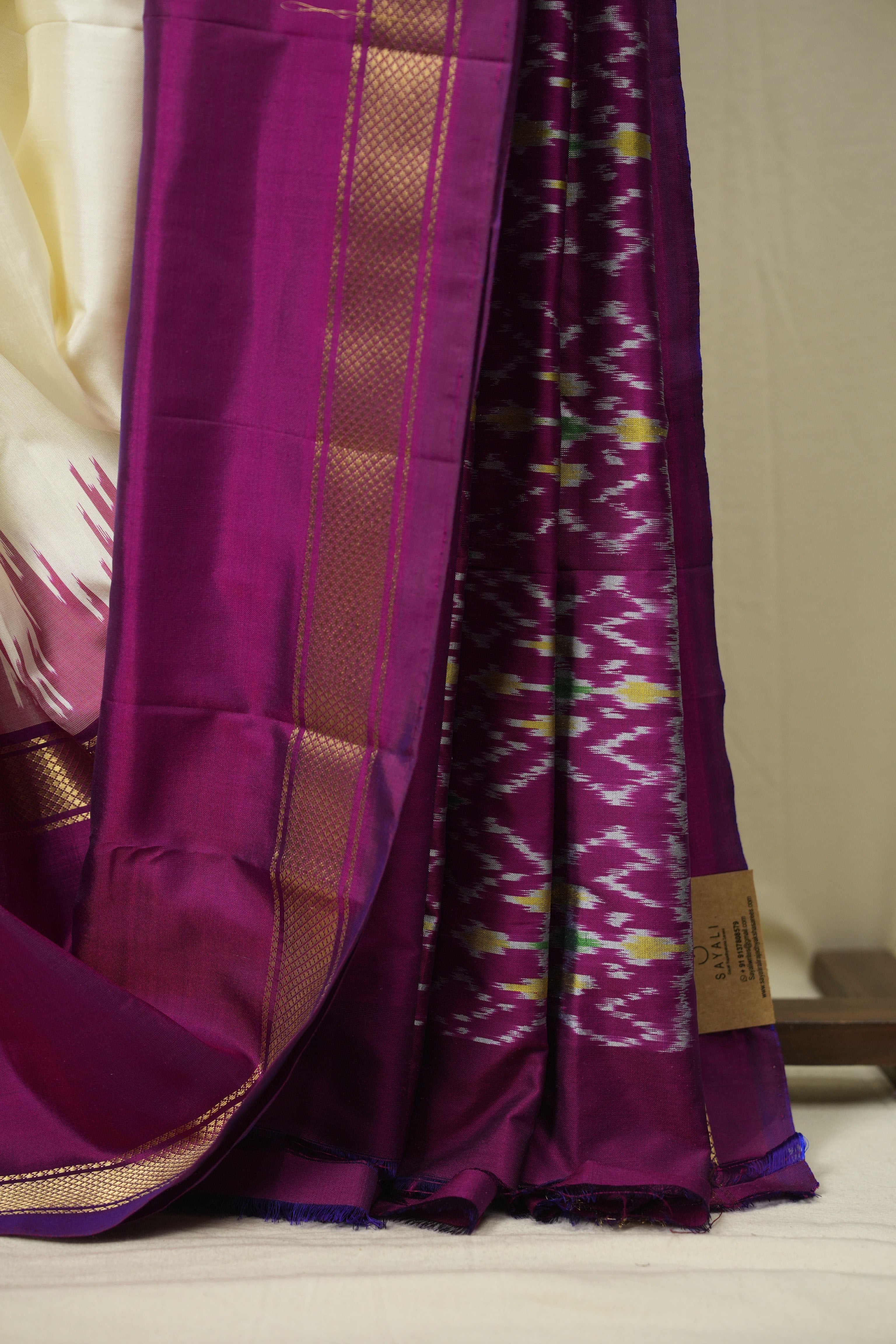 Off White Pochampalli Silk Ikat Saree - SROWPSIS329