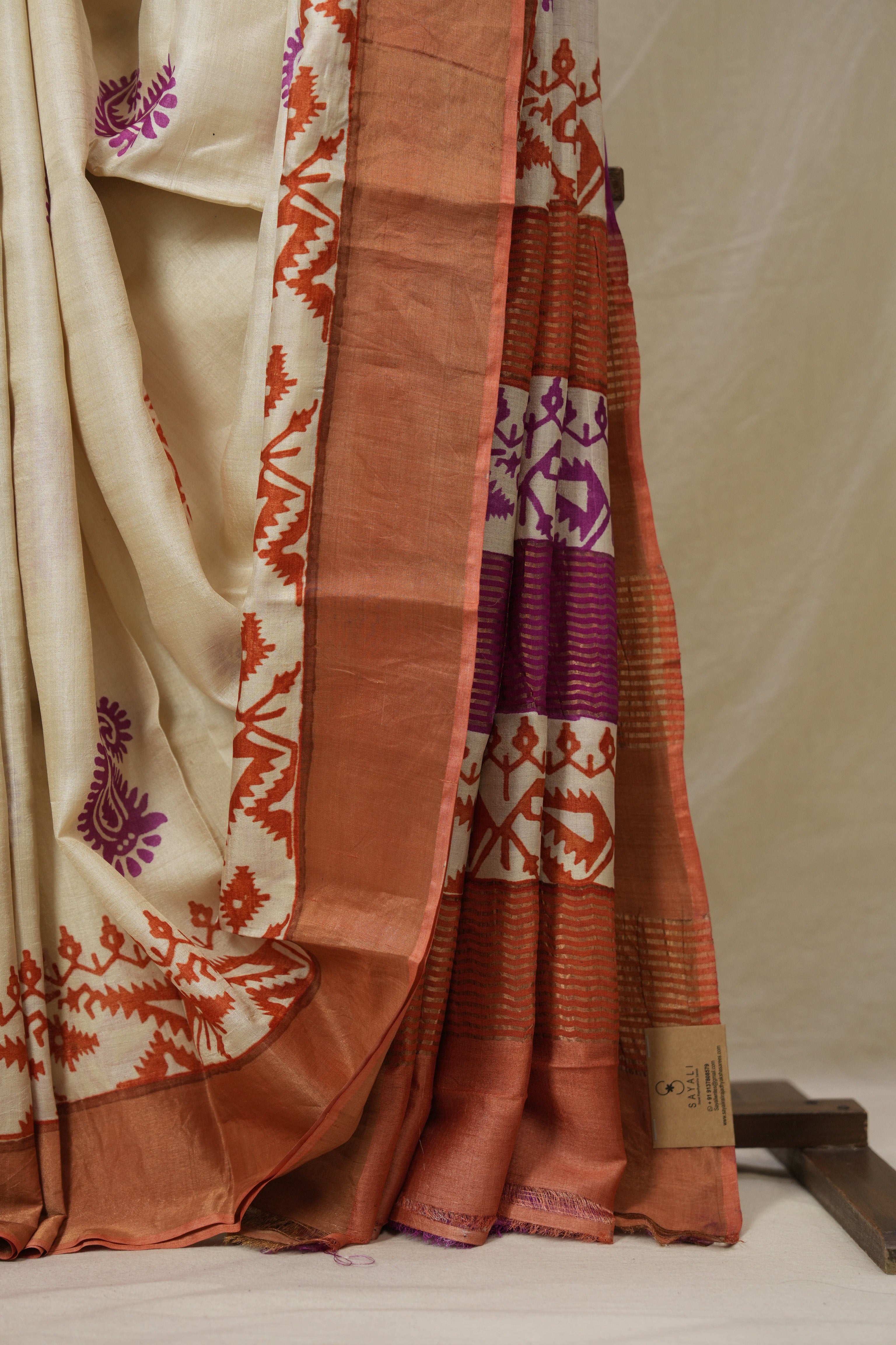 Cream HBP Tussar Silk Saree - SRCHTSS752