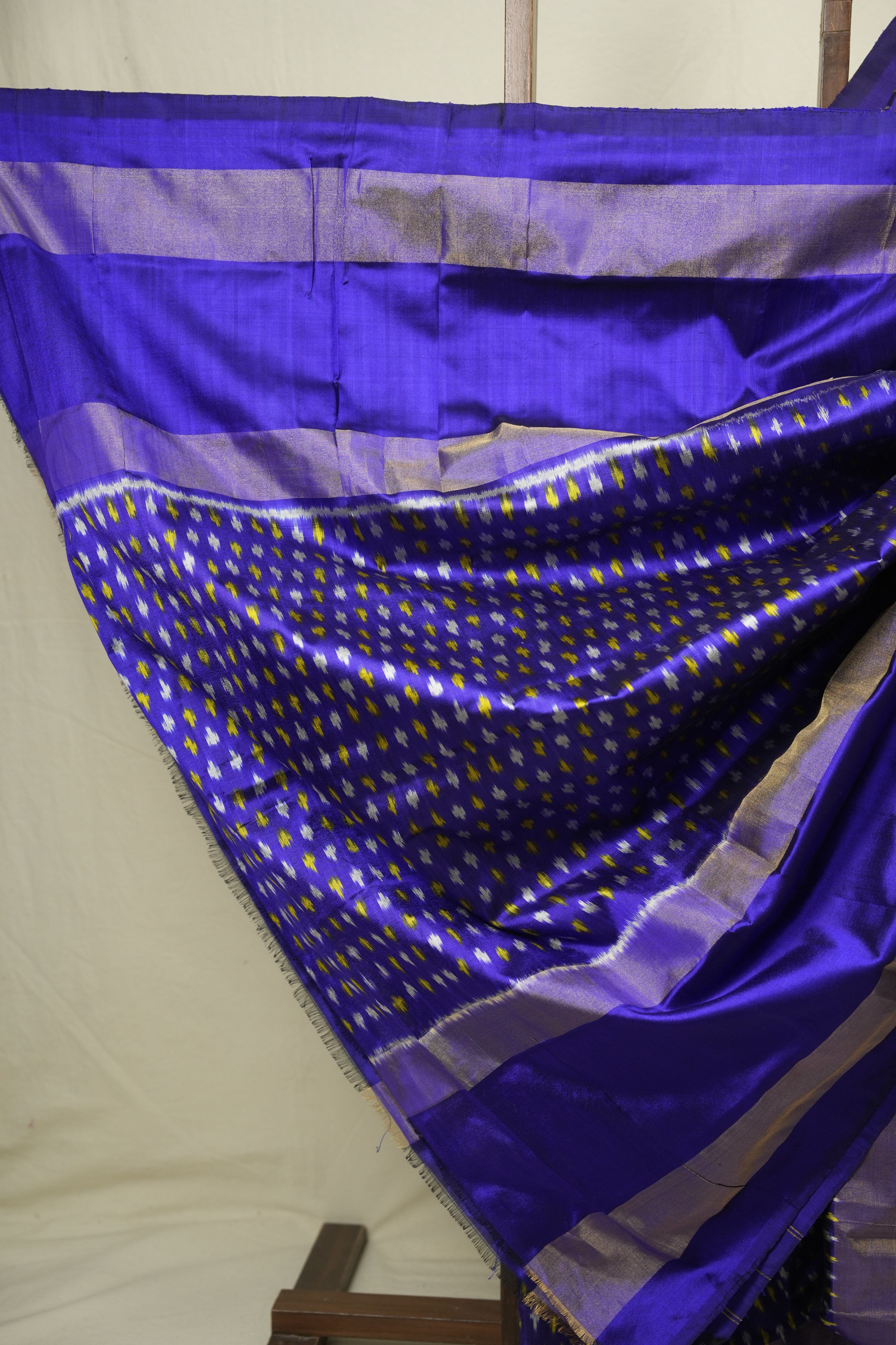 Grey Pochampalli Silk Ikat Saree - SRGPSIS332