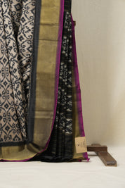 Cream Black Pochampalli Silk Ikat Saree - SRCBPSIS198