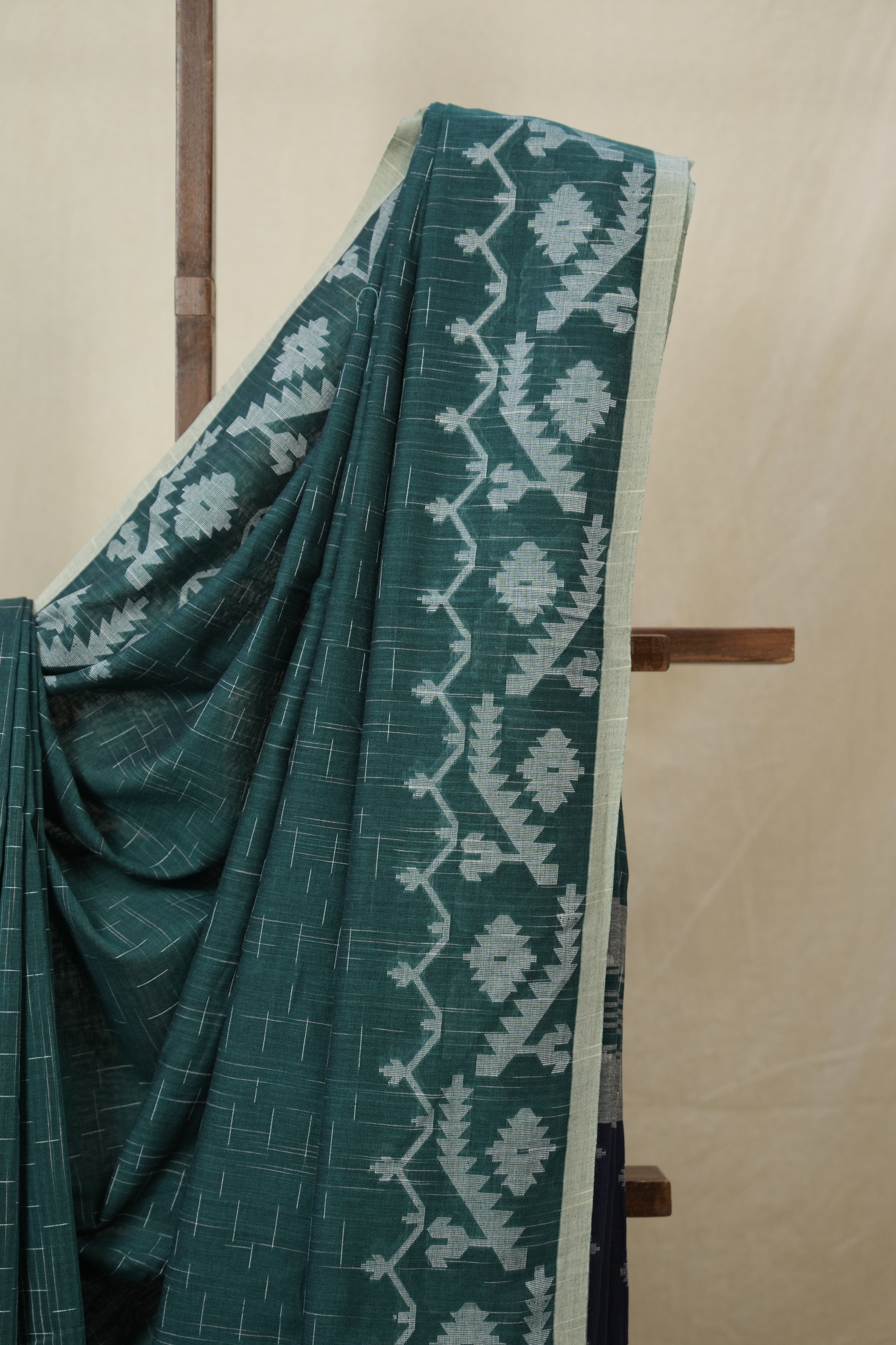 Green Bengal Cotton Jamdani Saree - SRGBCJS252