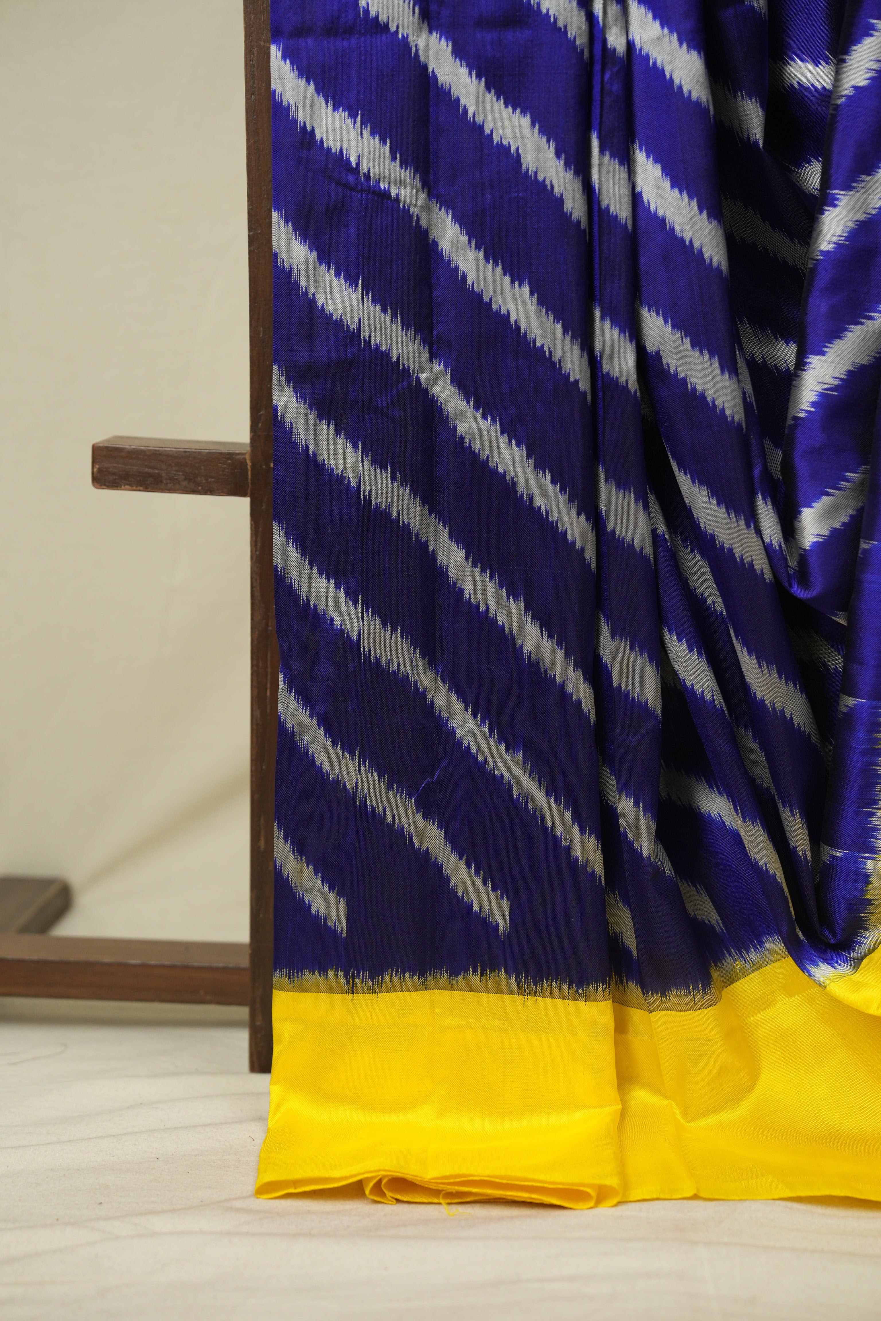 Royal Blue Pochampalli Silk Ikat Saree - SRRBPSIS333