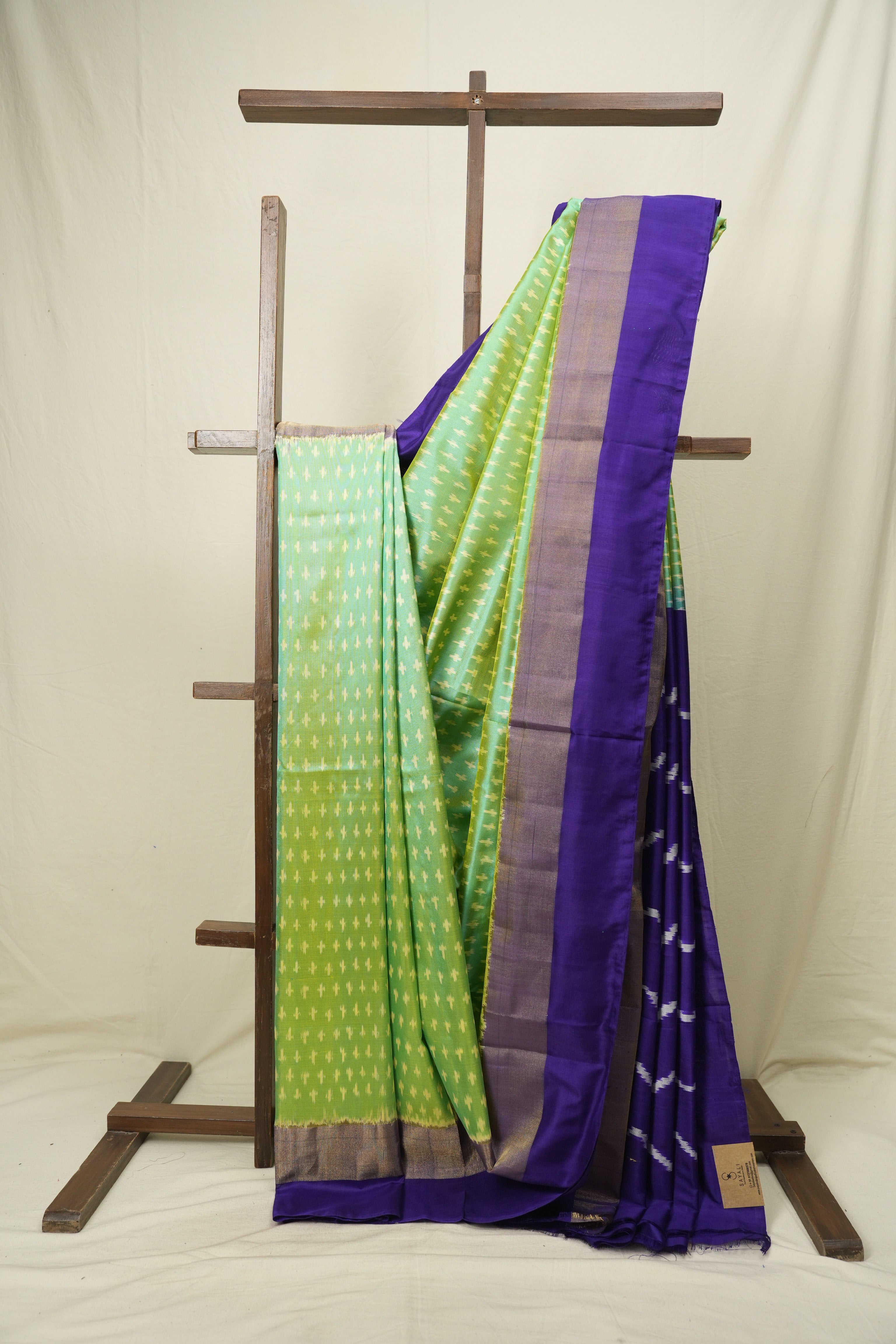 Dual Tone Mint Pochampalli Silk Ikat Saree - SRDTMPSIS328