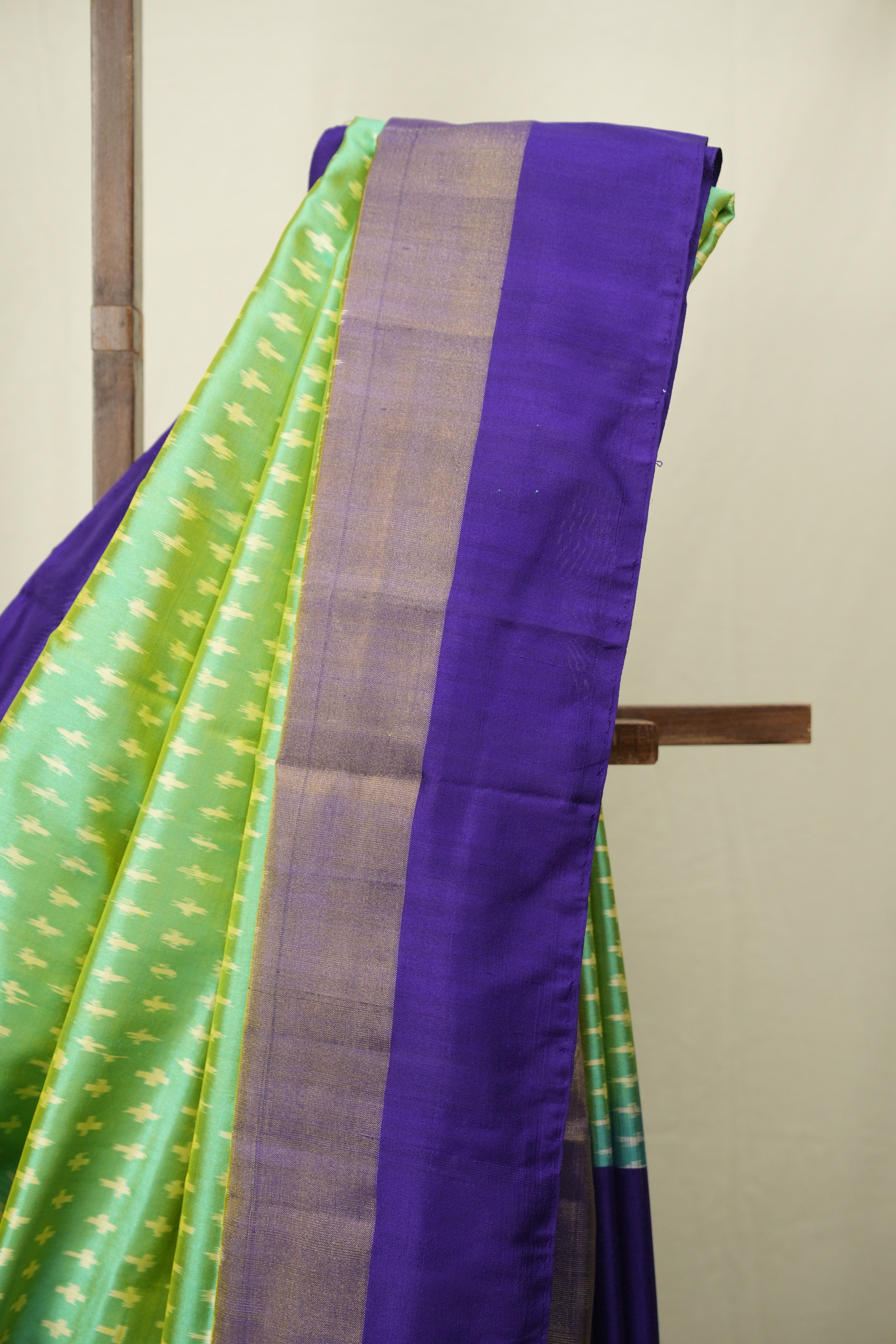 Dual Tone Mint Pochampalli Silk Ikat Saree - SRDTMPSIS328
