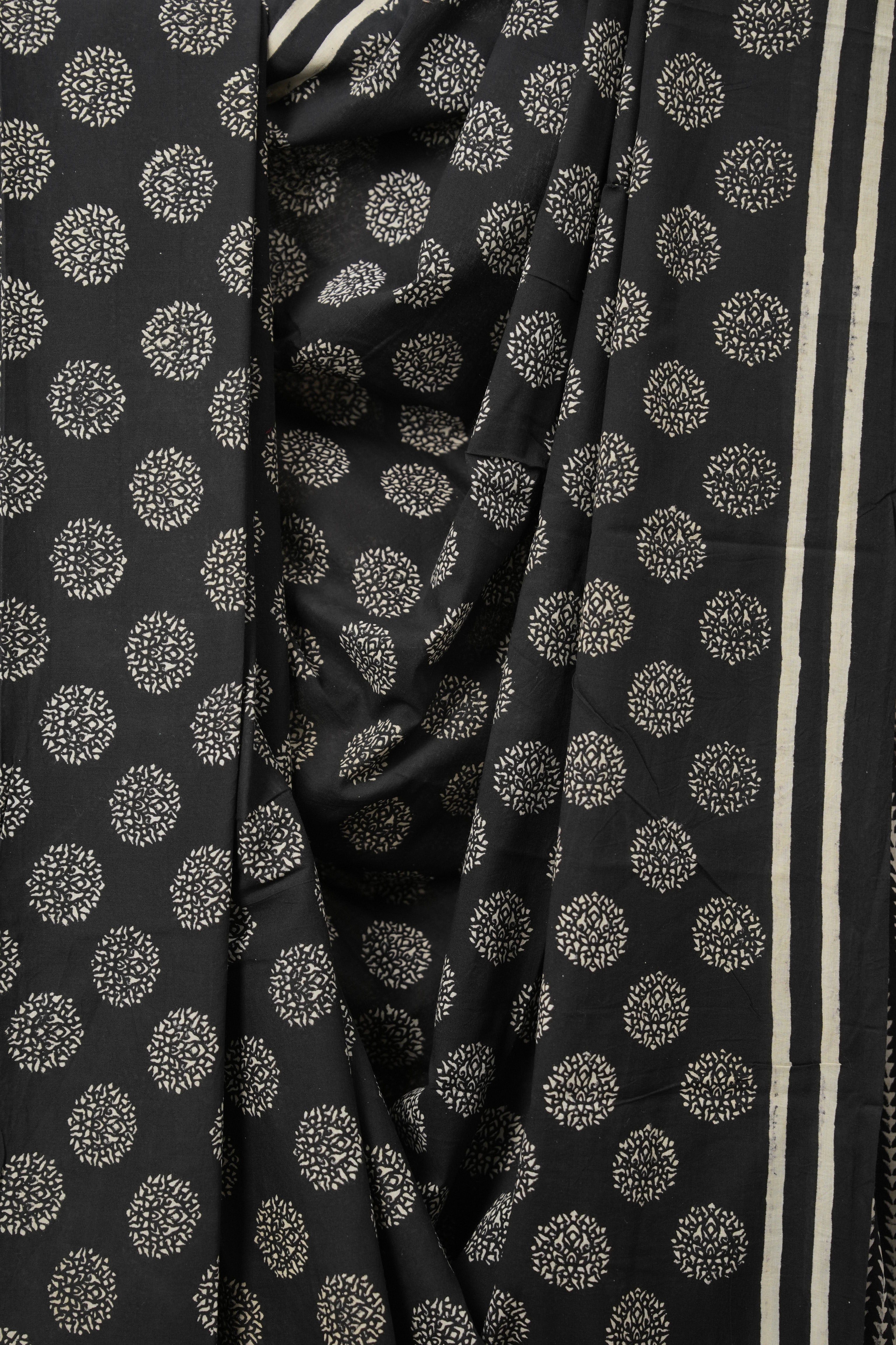 Black White HBP Cotton Saree - SRBWCS3100