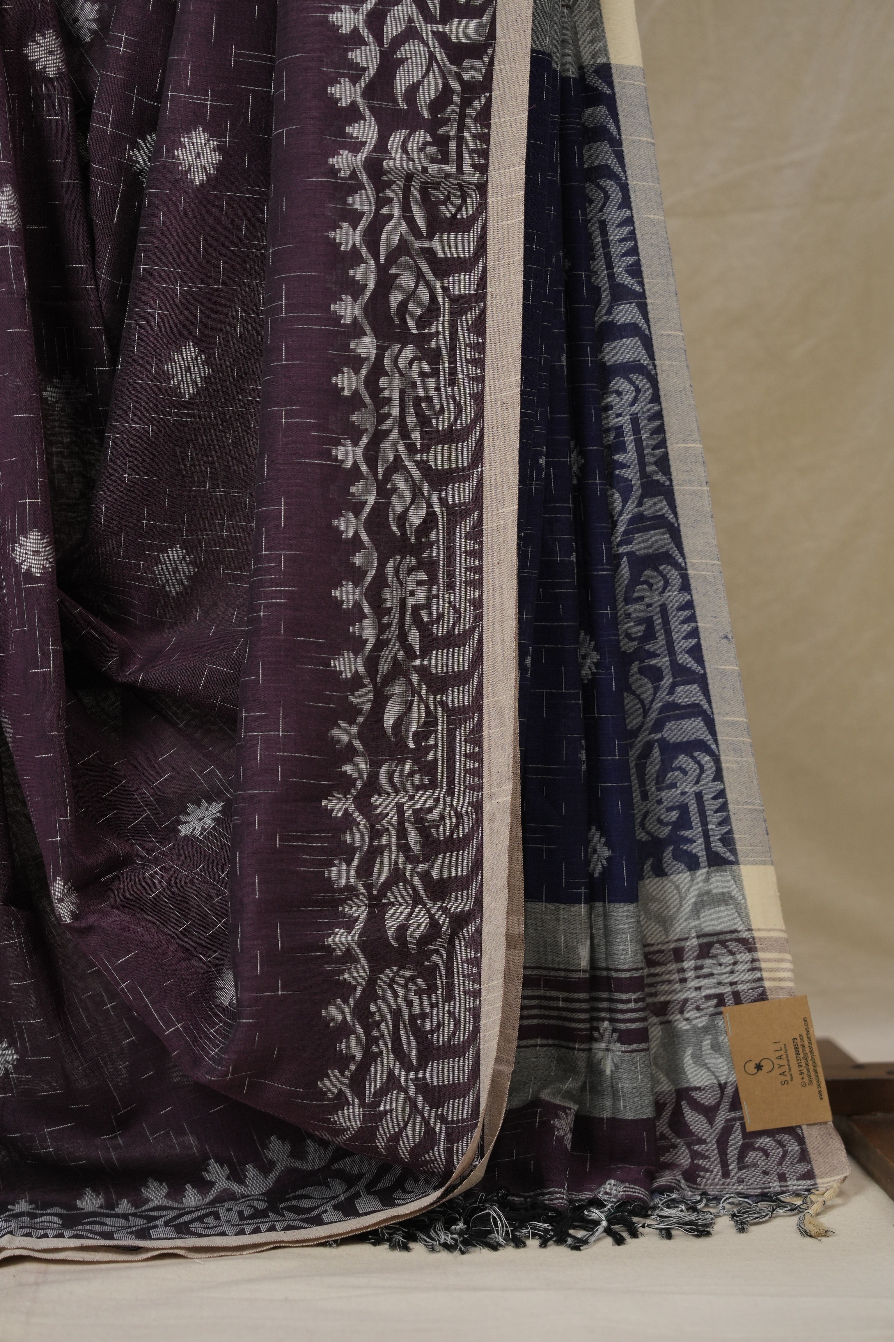 Plum Bengal Cotton Jamdani Saree - SRPBCJS256