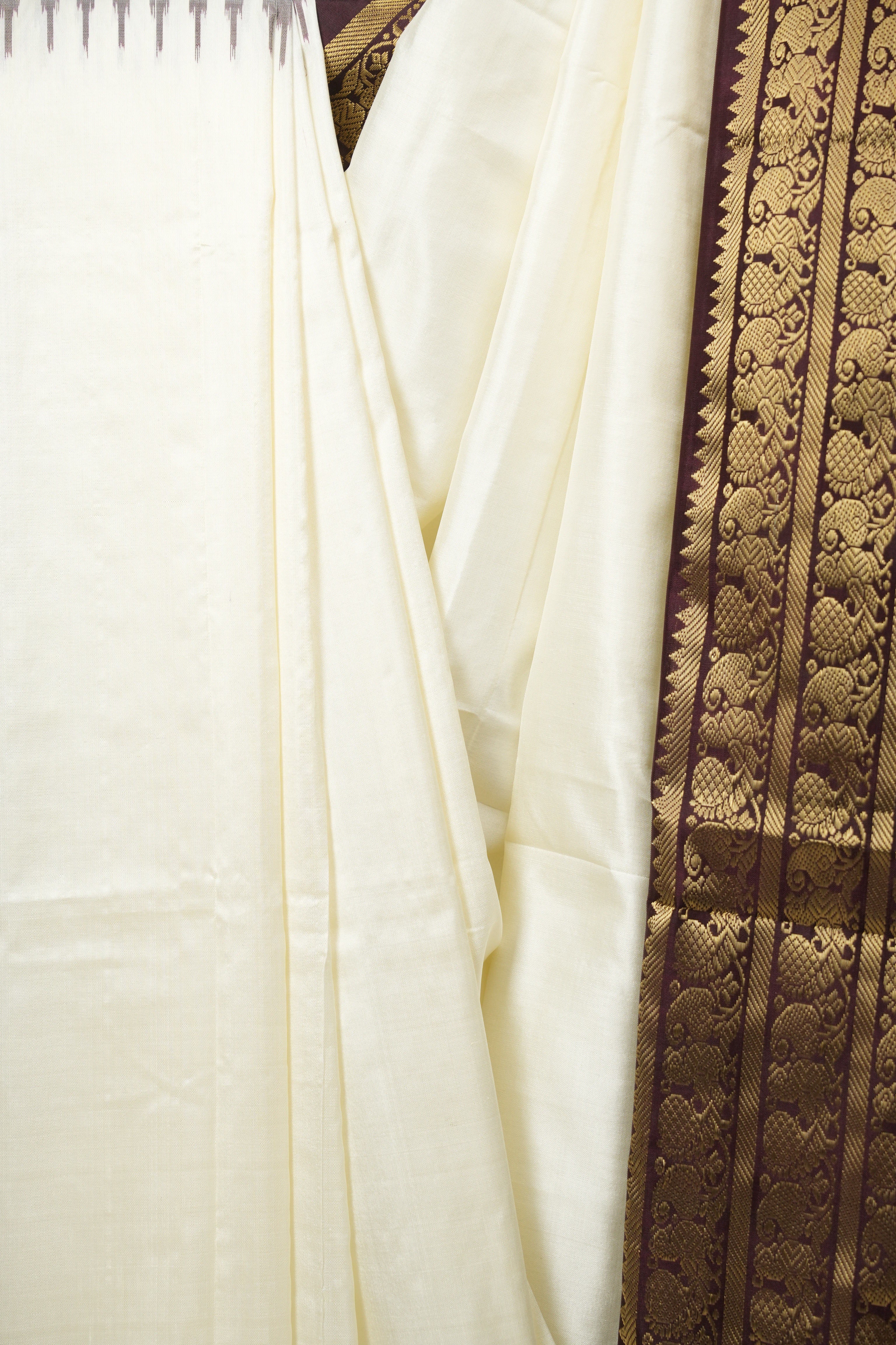 White Pochampalli Silk Ikat Saree - SRWPSIS320