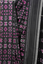 Black Pochampalli Silk Ikat Saree - SRBPSIS192