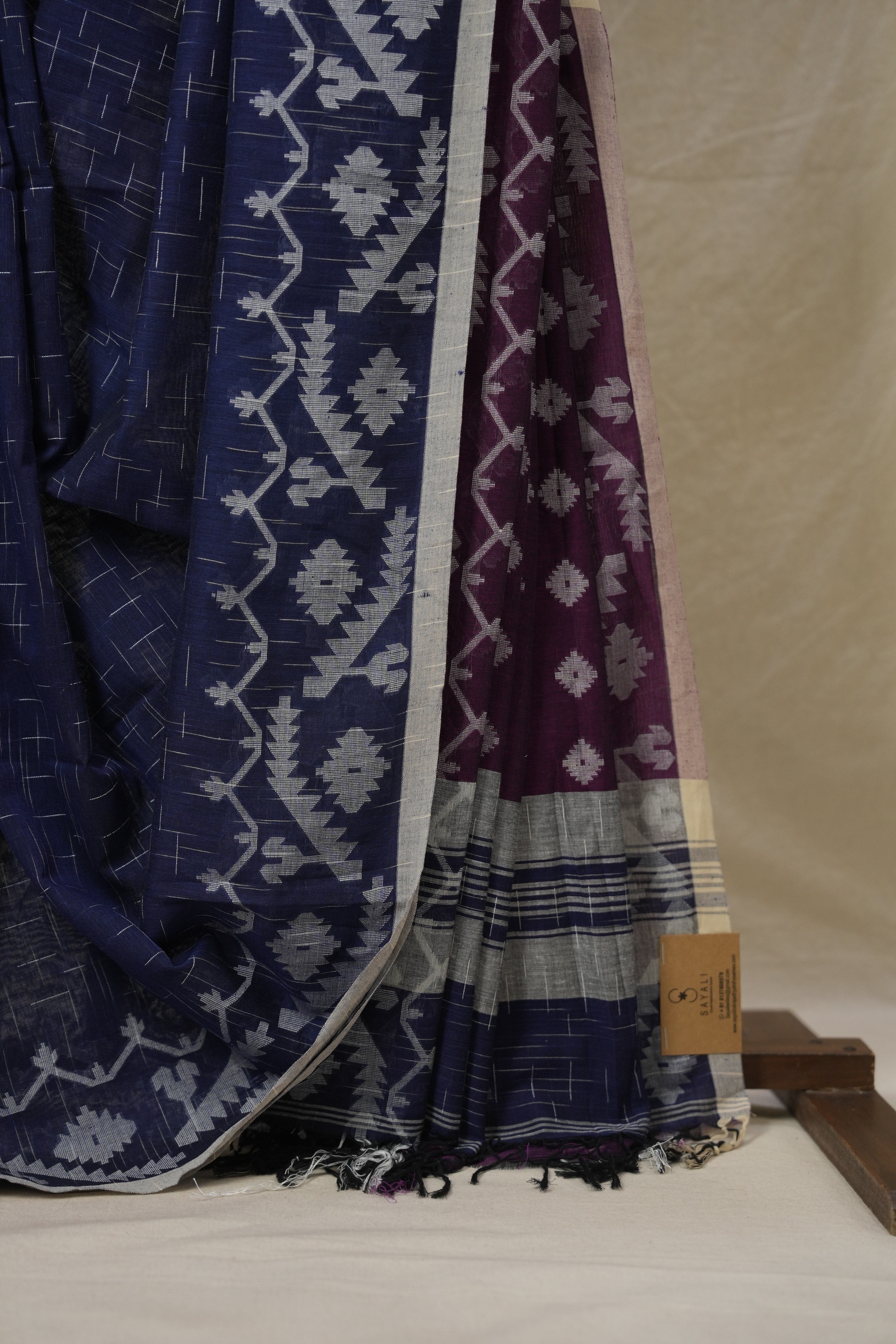 Navy Blue Bengal Cotton Jamdani Saree - SRNBBCJS249