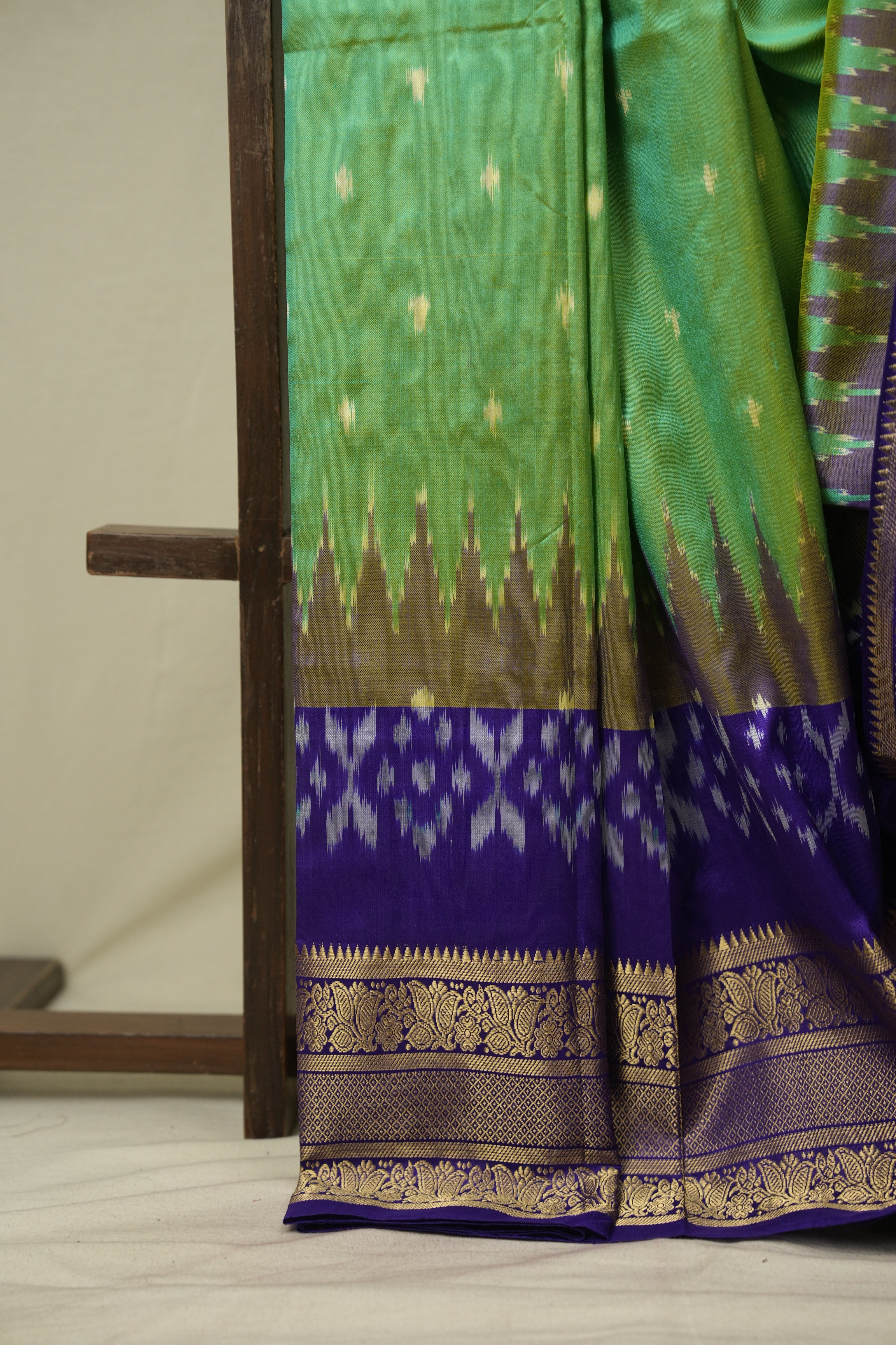 Two Tone Teal Pochampalli Silk Ikat Saree - SRTPSIS317