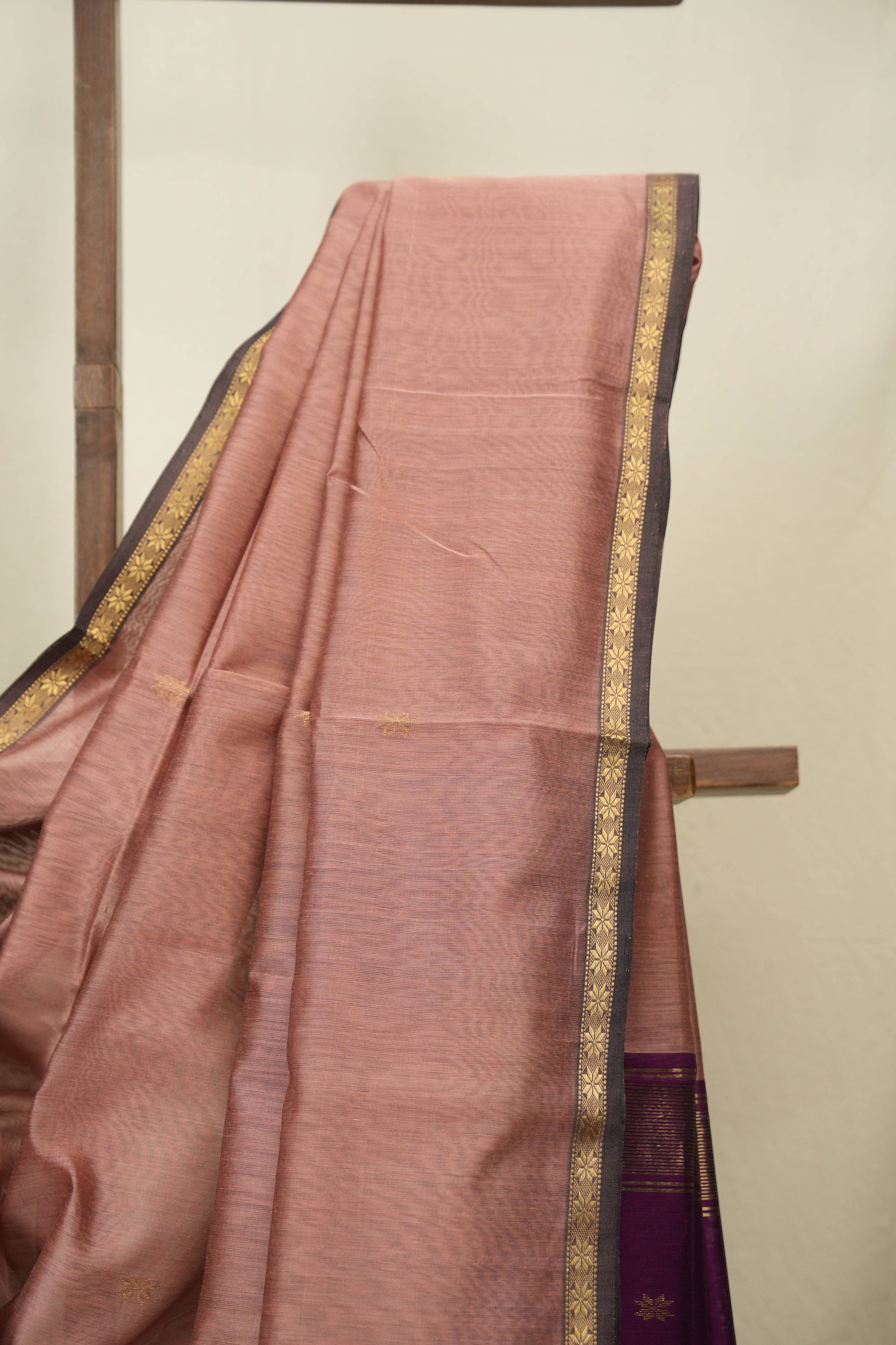 Onion Pink Maheshwari Saree - SROPMS1379