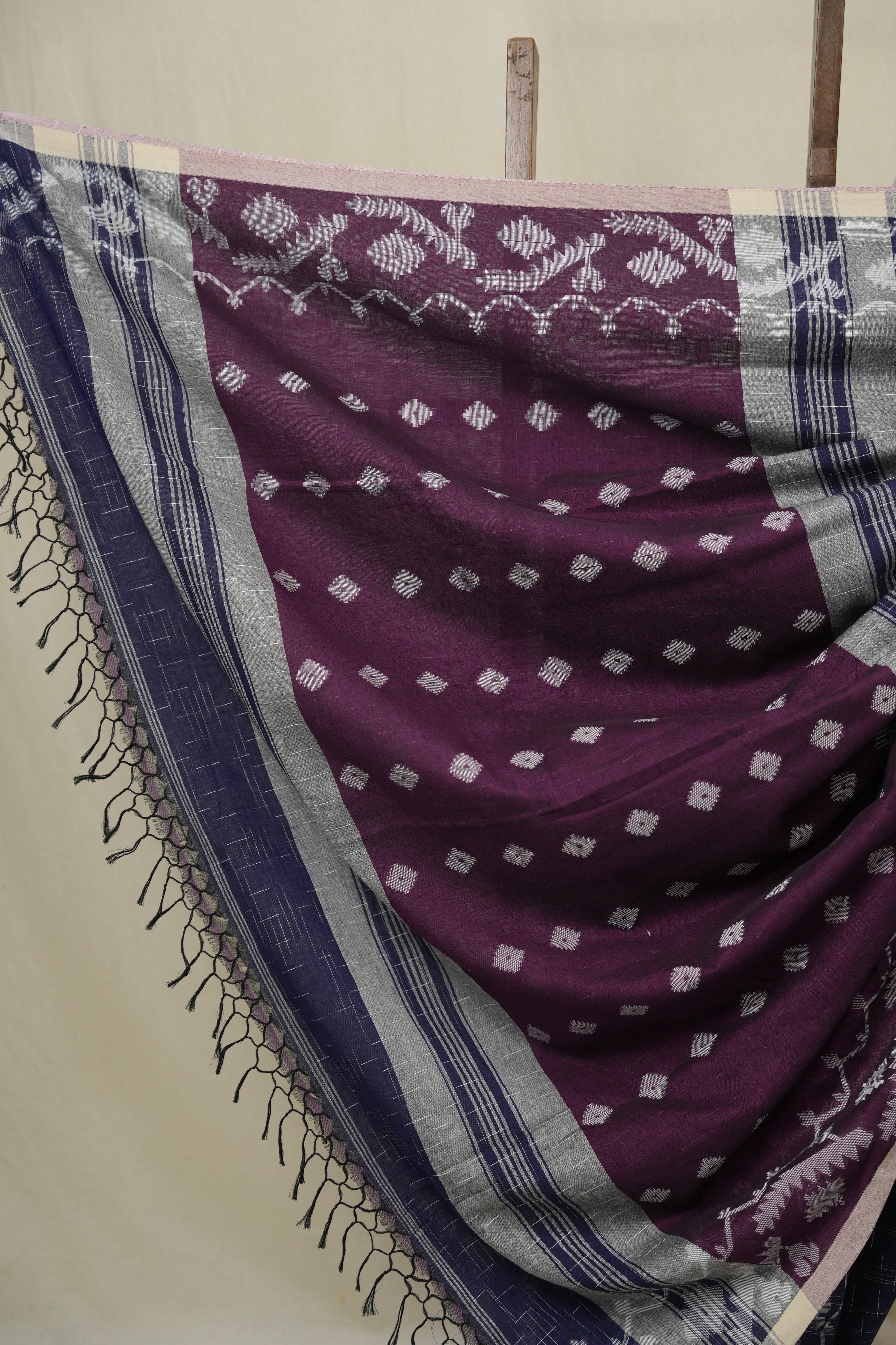 Navy Blue Bengal Cotton Jamdani Saree - SRNBBCJS249