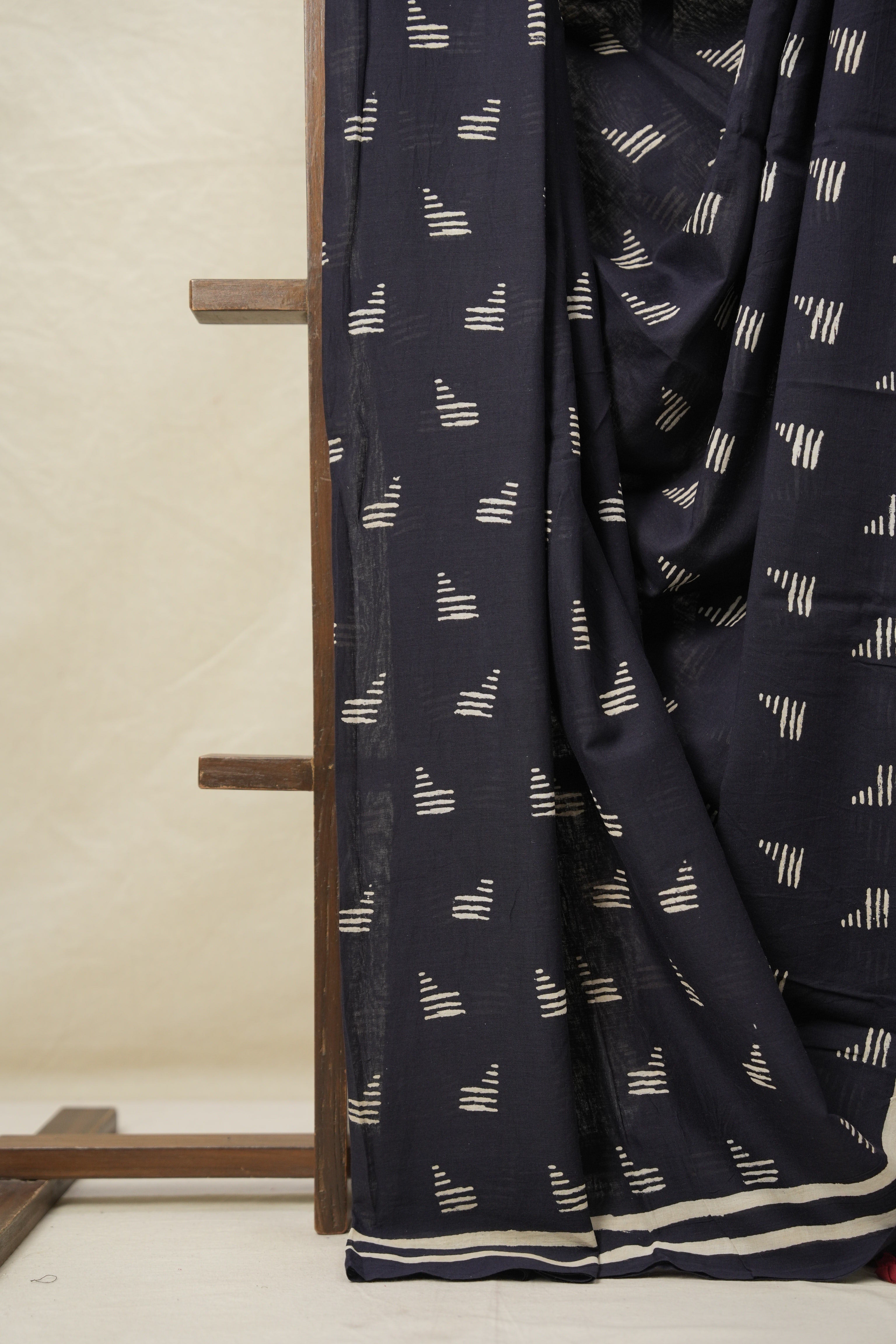 Black Cream HBP Cotton Saree - SRBCCS3103