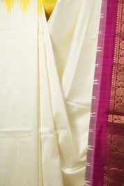White Pochampalli Silk Ikat Saree - SRWPSIS316