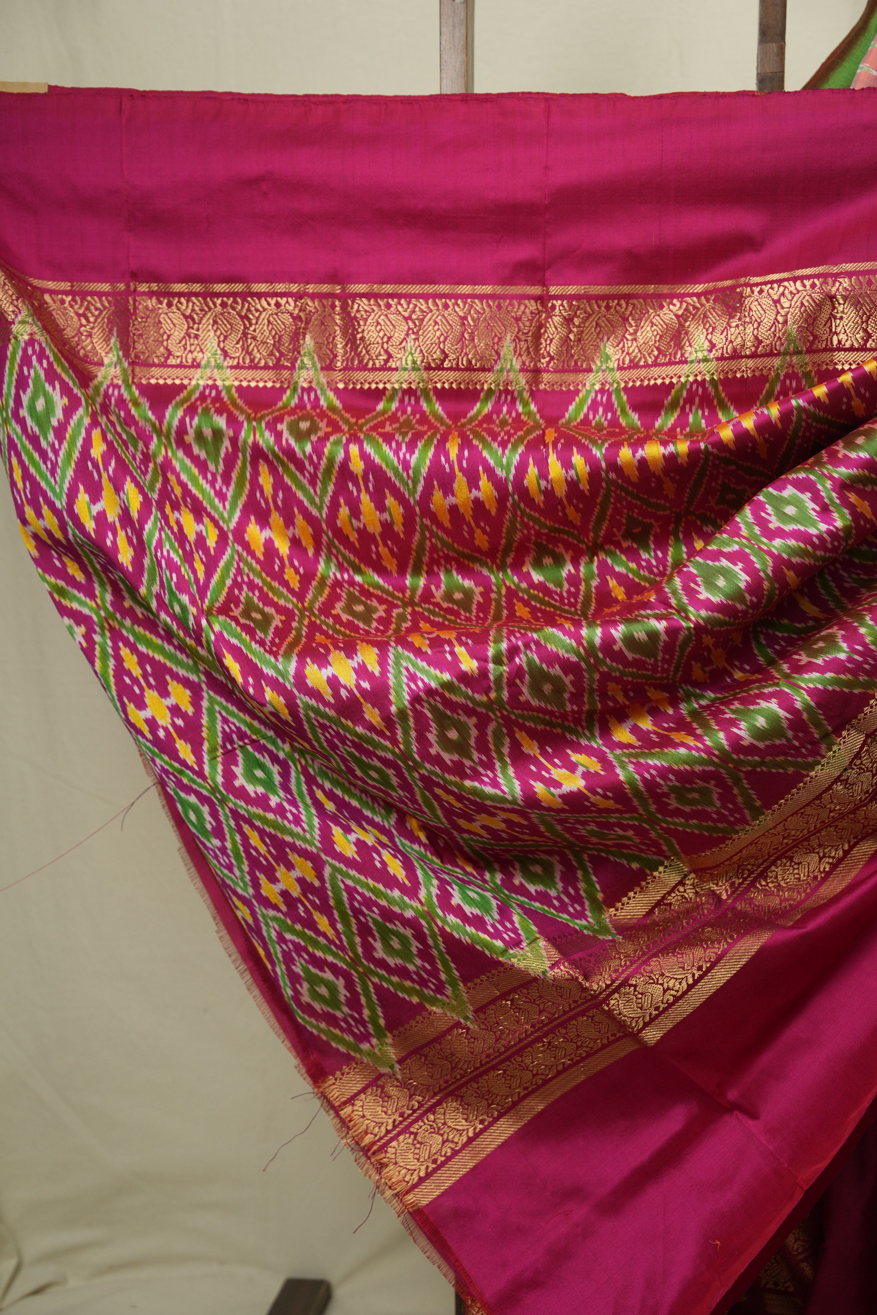 Peach Pochampalli Silk Ikat Saree - SRPPSIS321