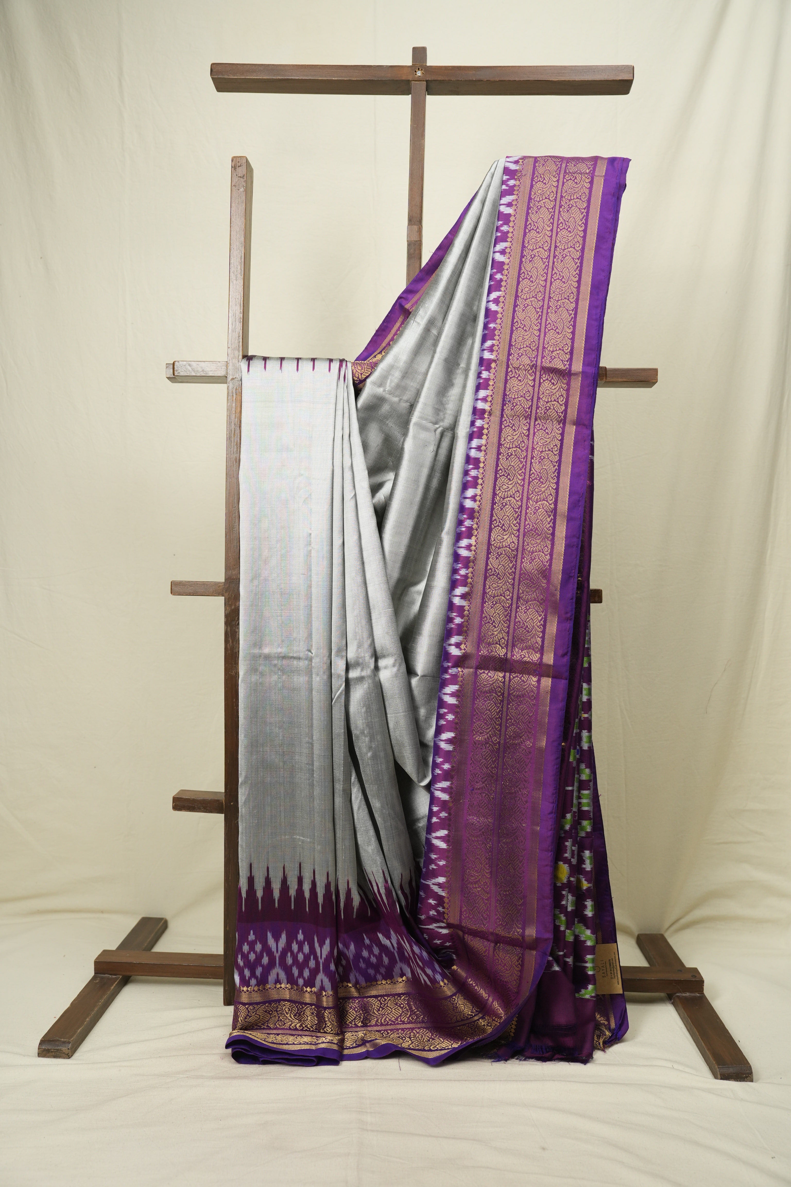 Grey Pochampalli Silk Ikat Saree - SRGPSIS315