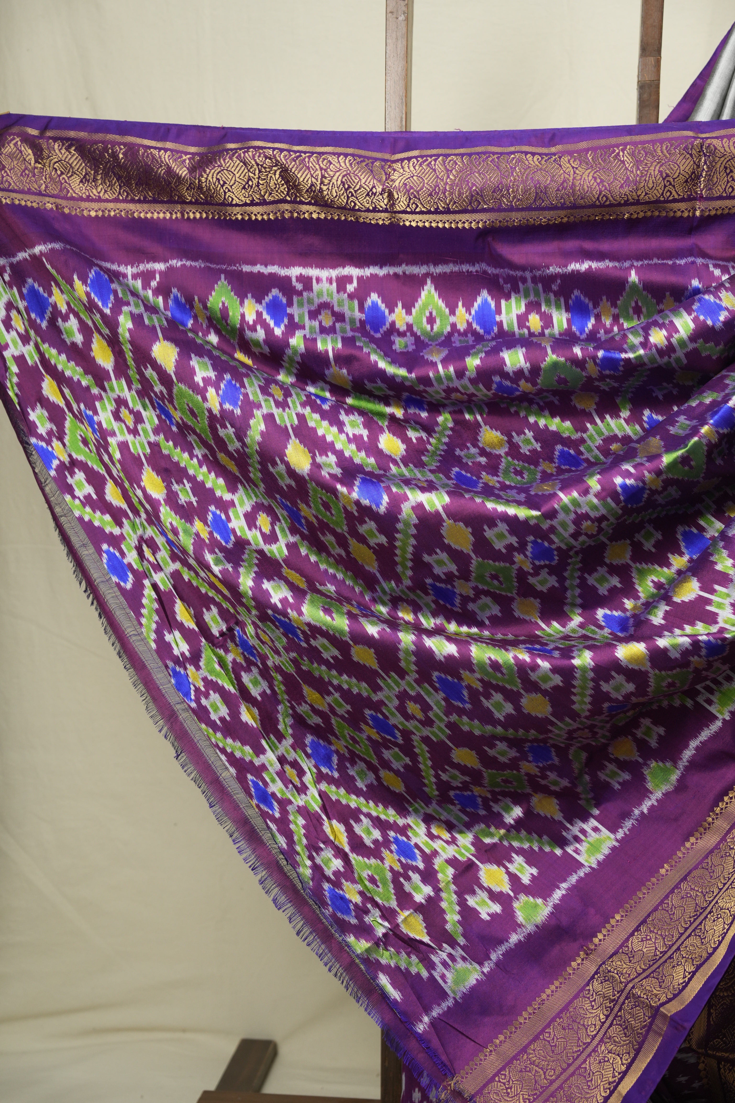 Grey Pochampalli Silk Ikat Saree - SRGPSIS315