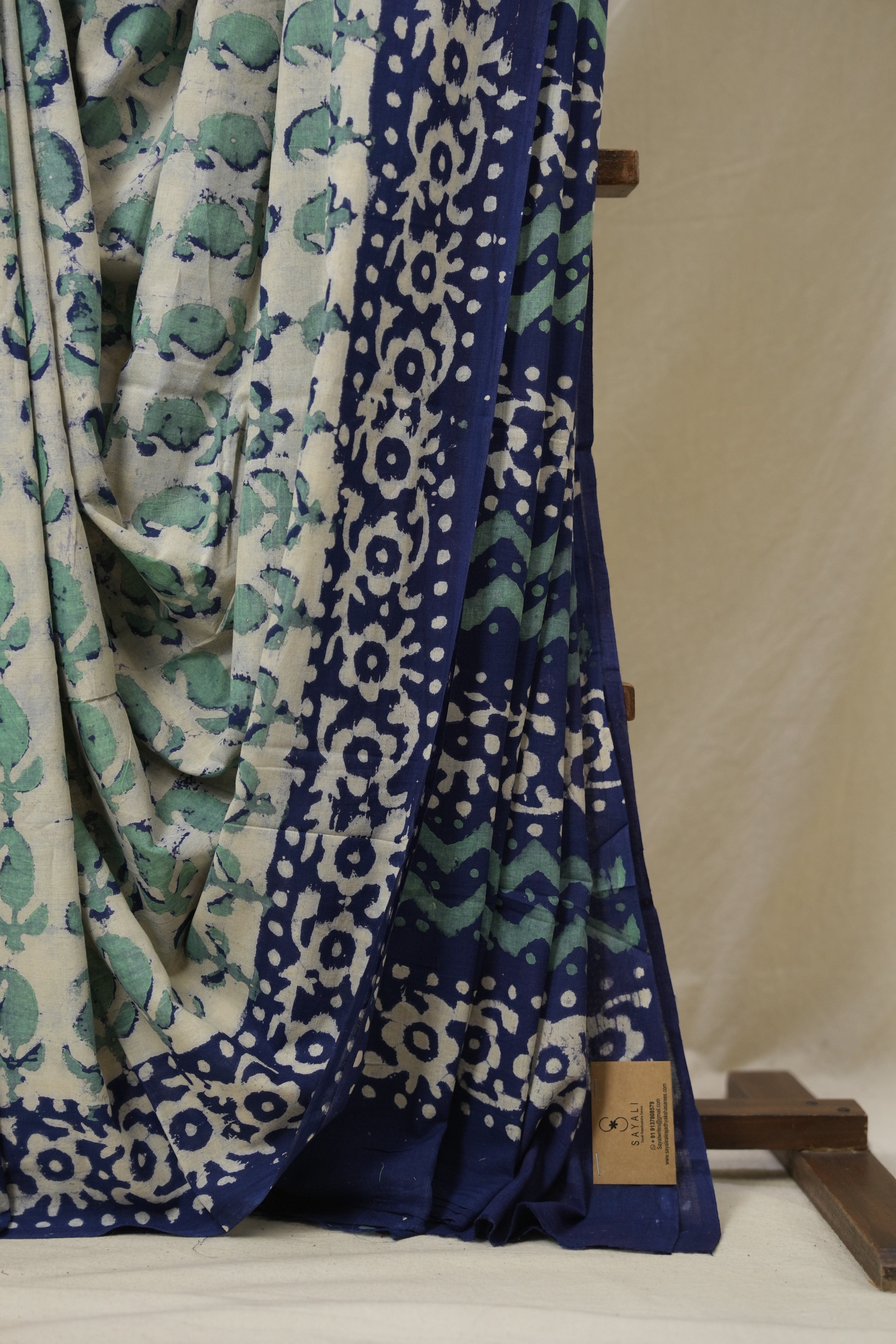 Off  -White HBP Cotton Saree - SROWCS3253