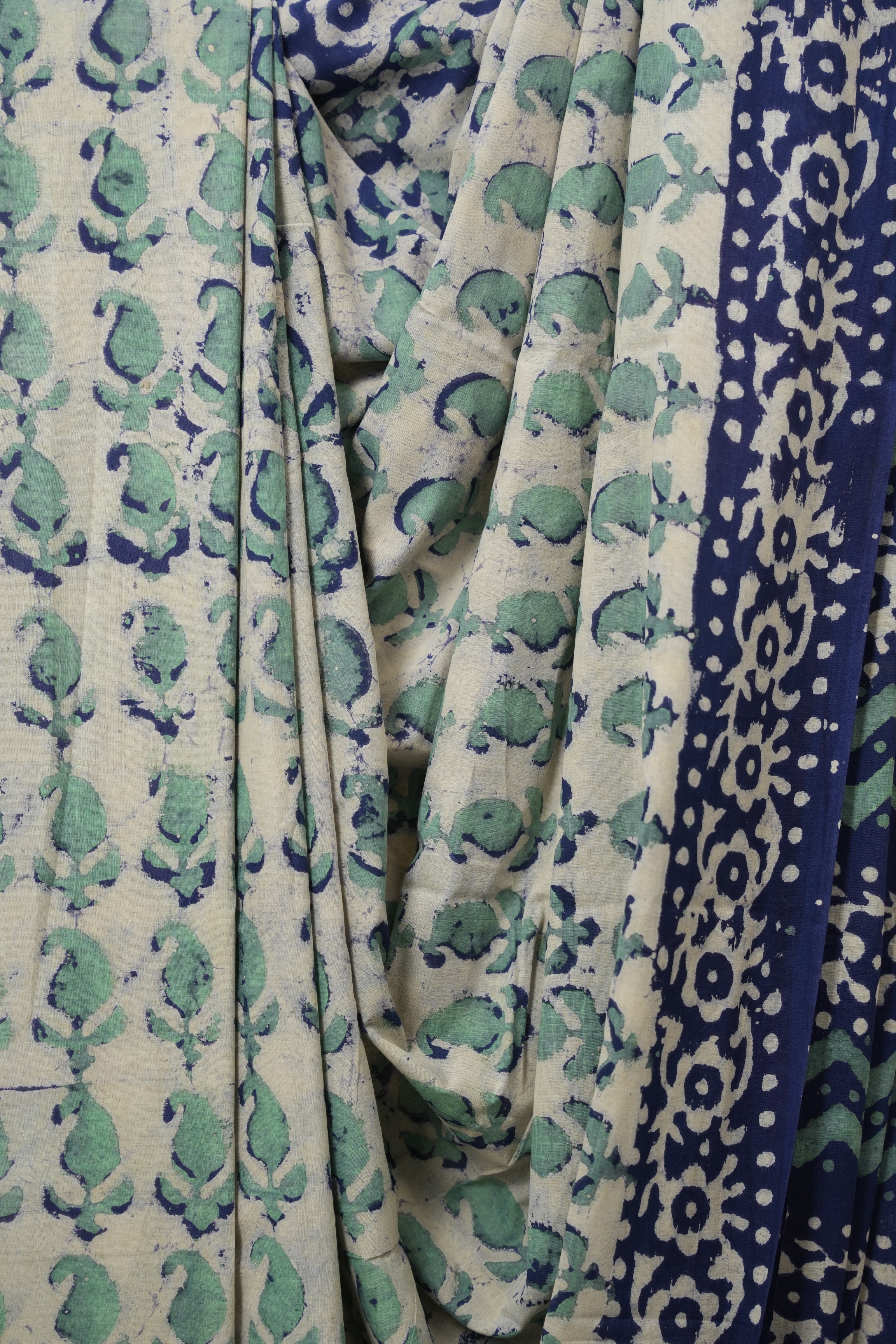 Off  -White HBP Cotton Saree - SROWCS3253