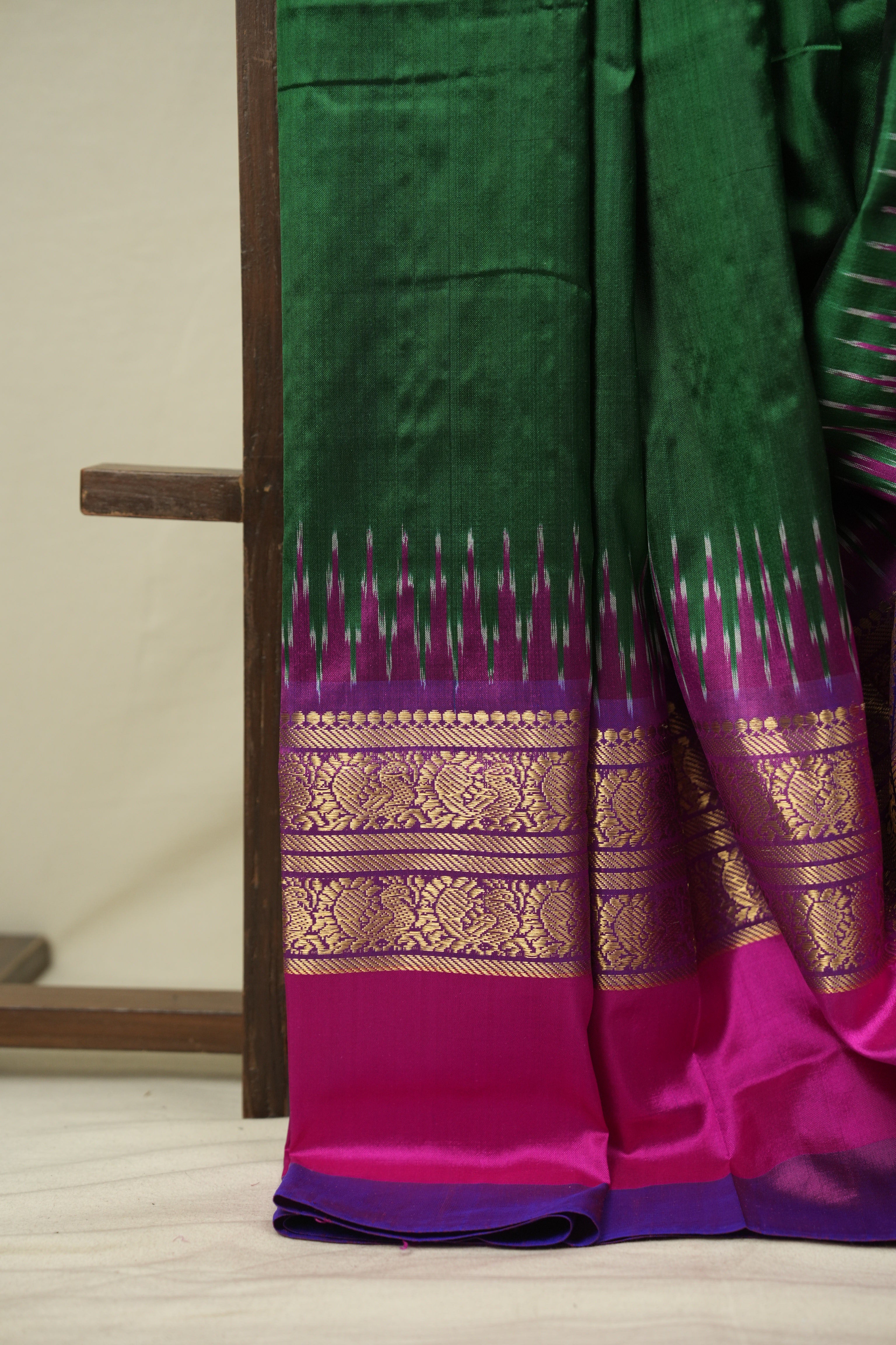 Green Pochampalli Silk Ikat Saree - SRGPSIS314