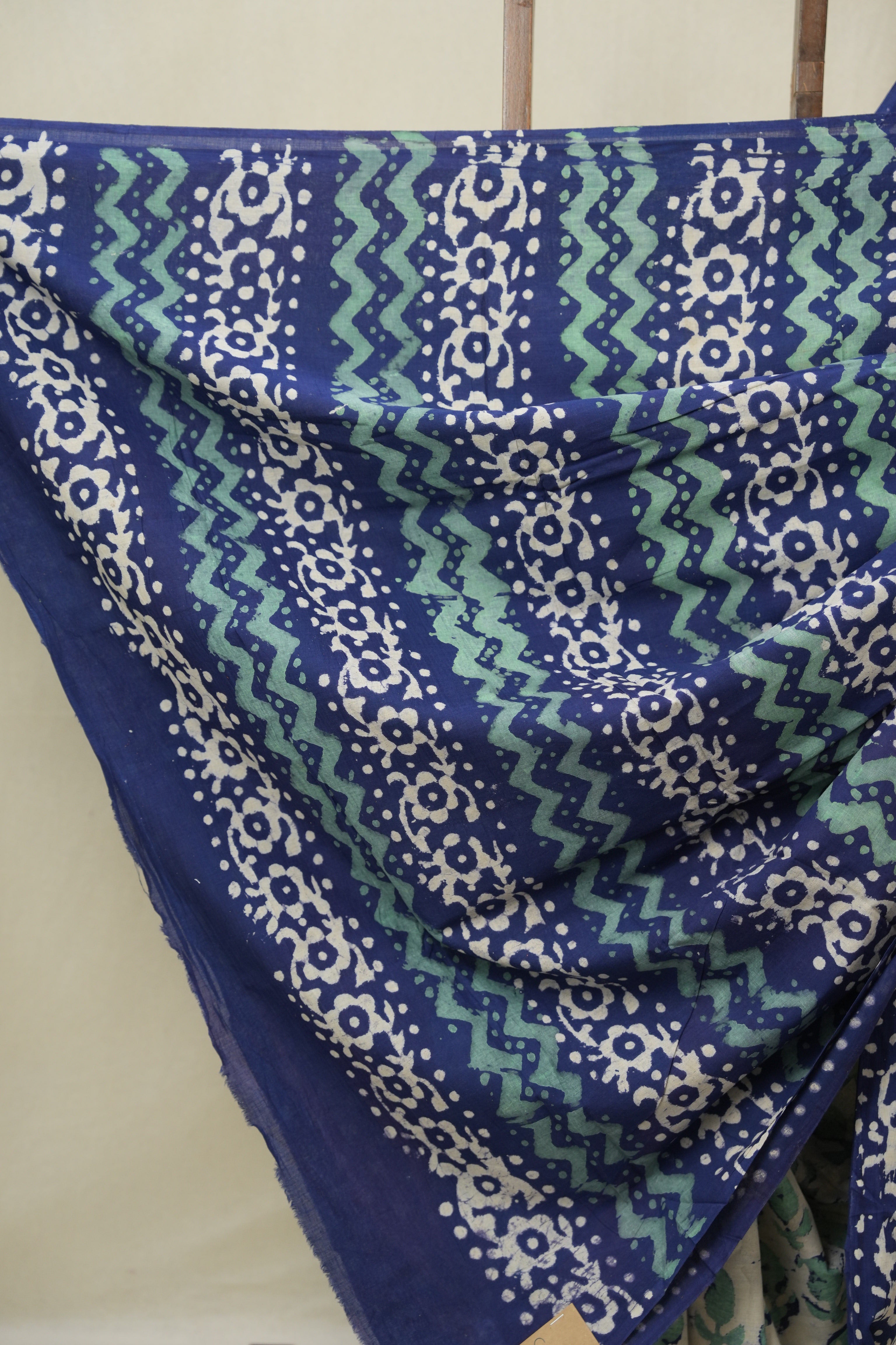 Off  -White HBP Cotton Saree - SROWCS3253