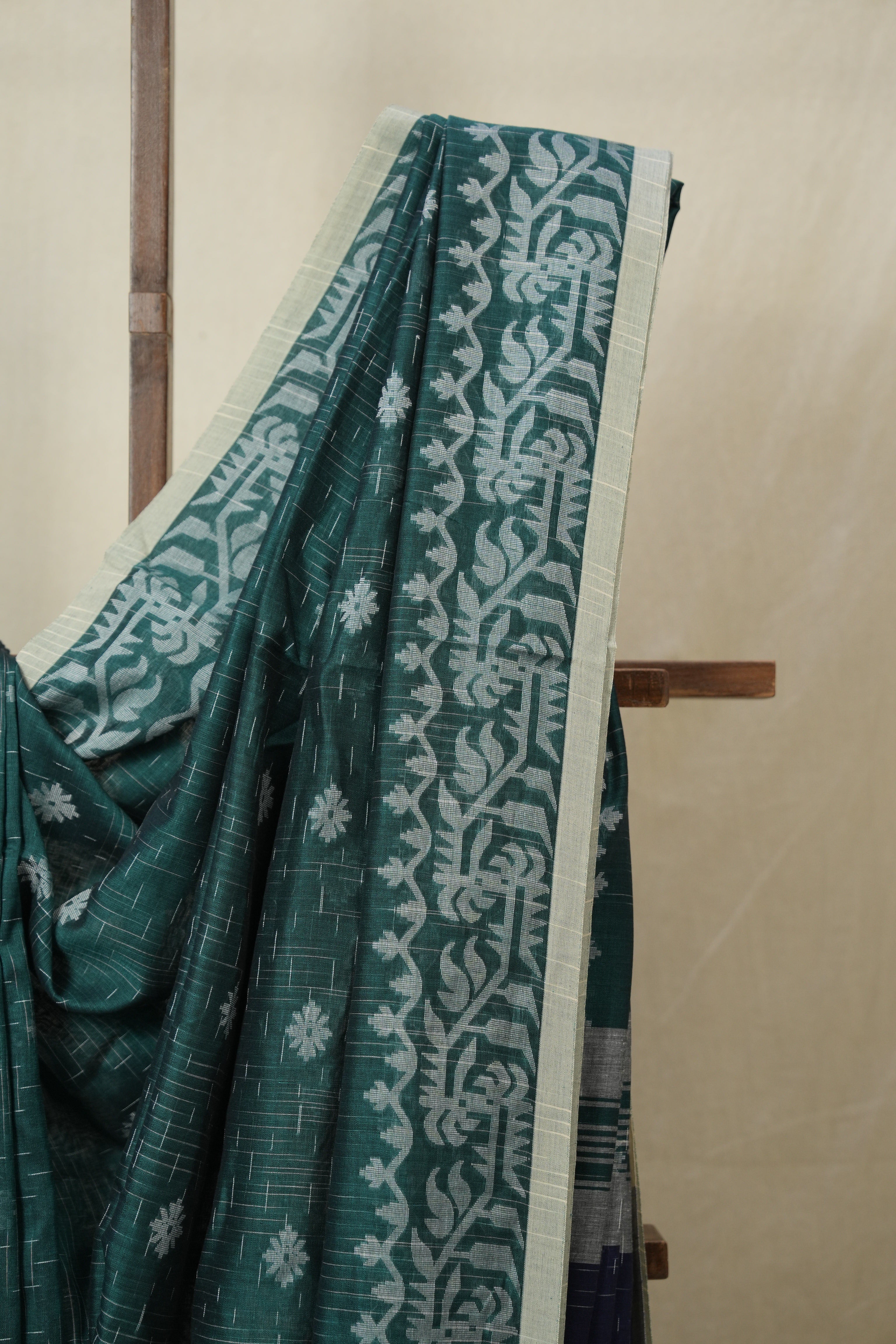 Green Bengal Cotton Jamdani Saree - SRGBCJS247