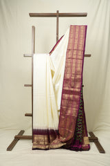 White Pochampalli Silk Ikat Saree - SRWPSIS322