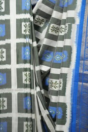 White Pochampalli Silk Ikat Saree - SRWPSIS323
