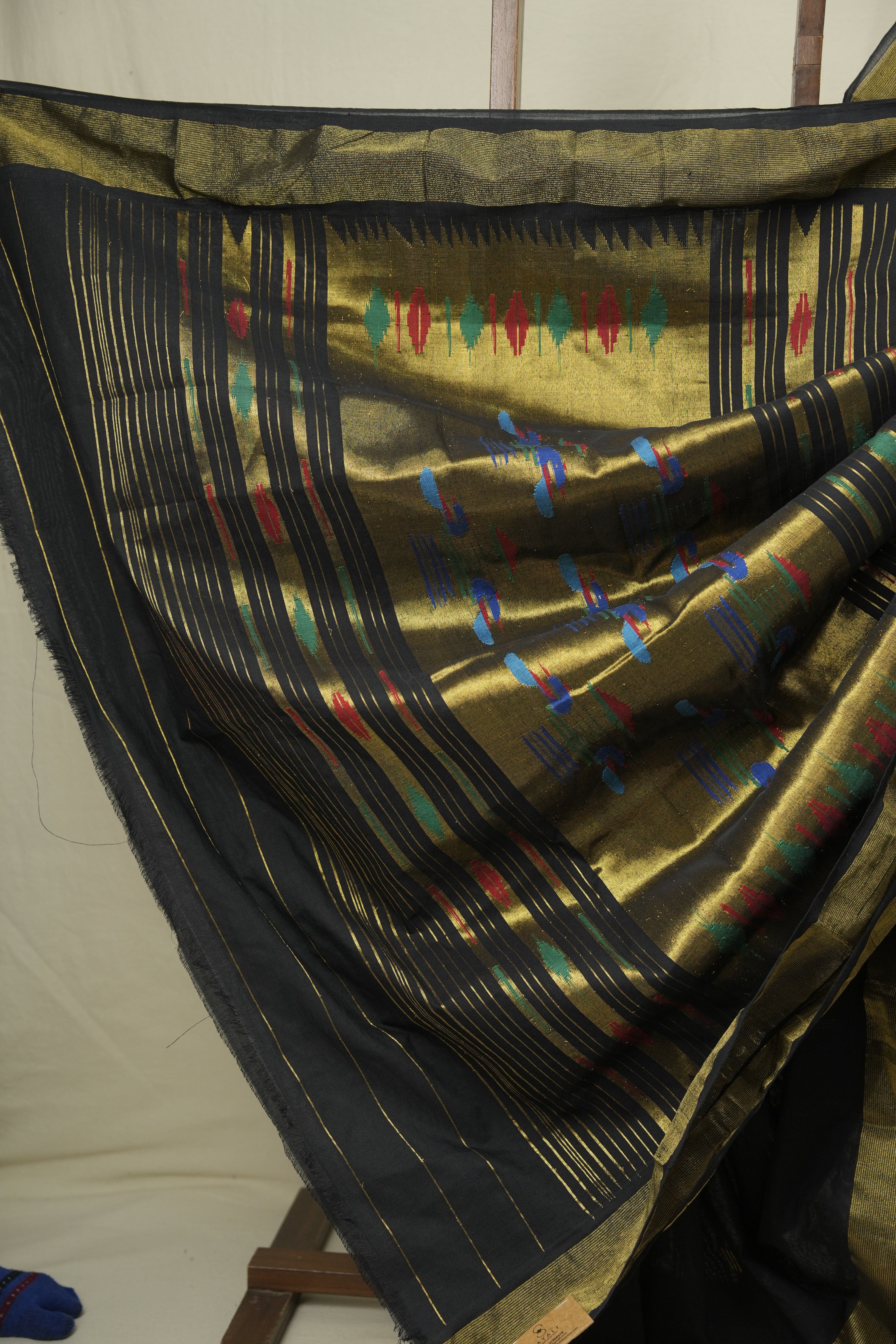 Black Cotton Paithani Saree - SRBCPS820