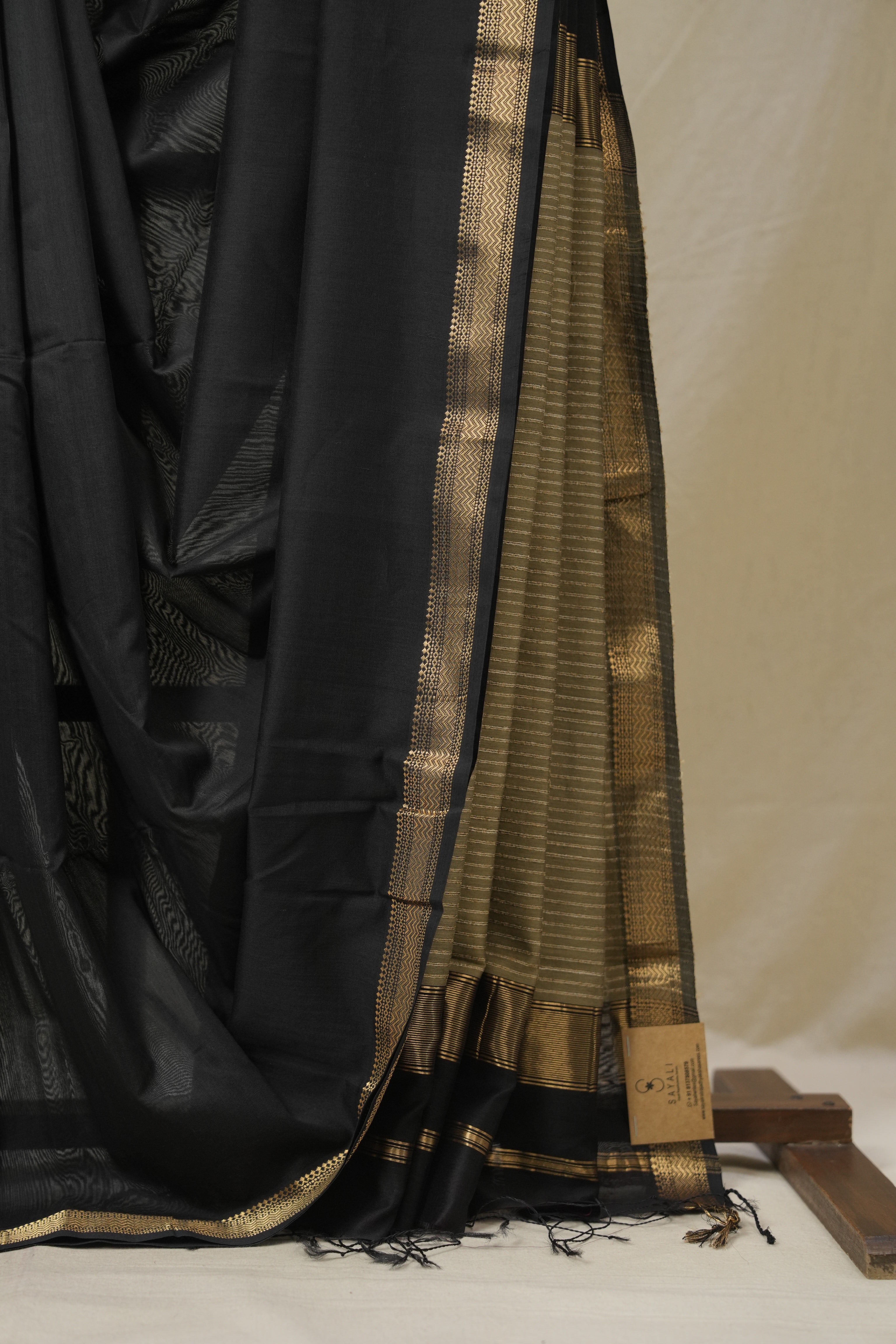 Black Maheshwari Saree - SRBMS1084