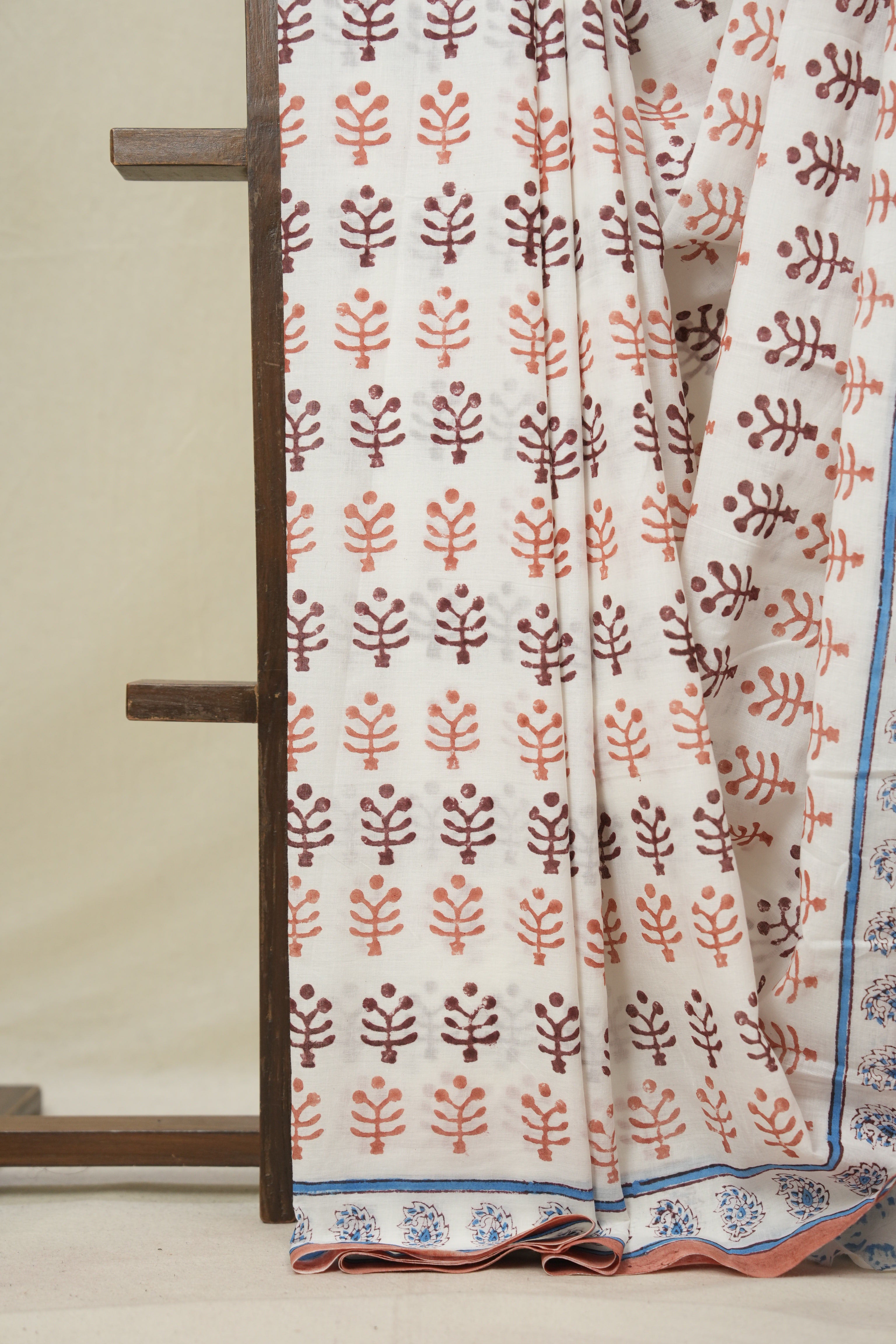 White HBP Cotton Saree - SRWCS3236