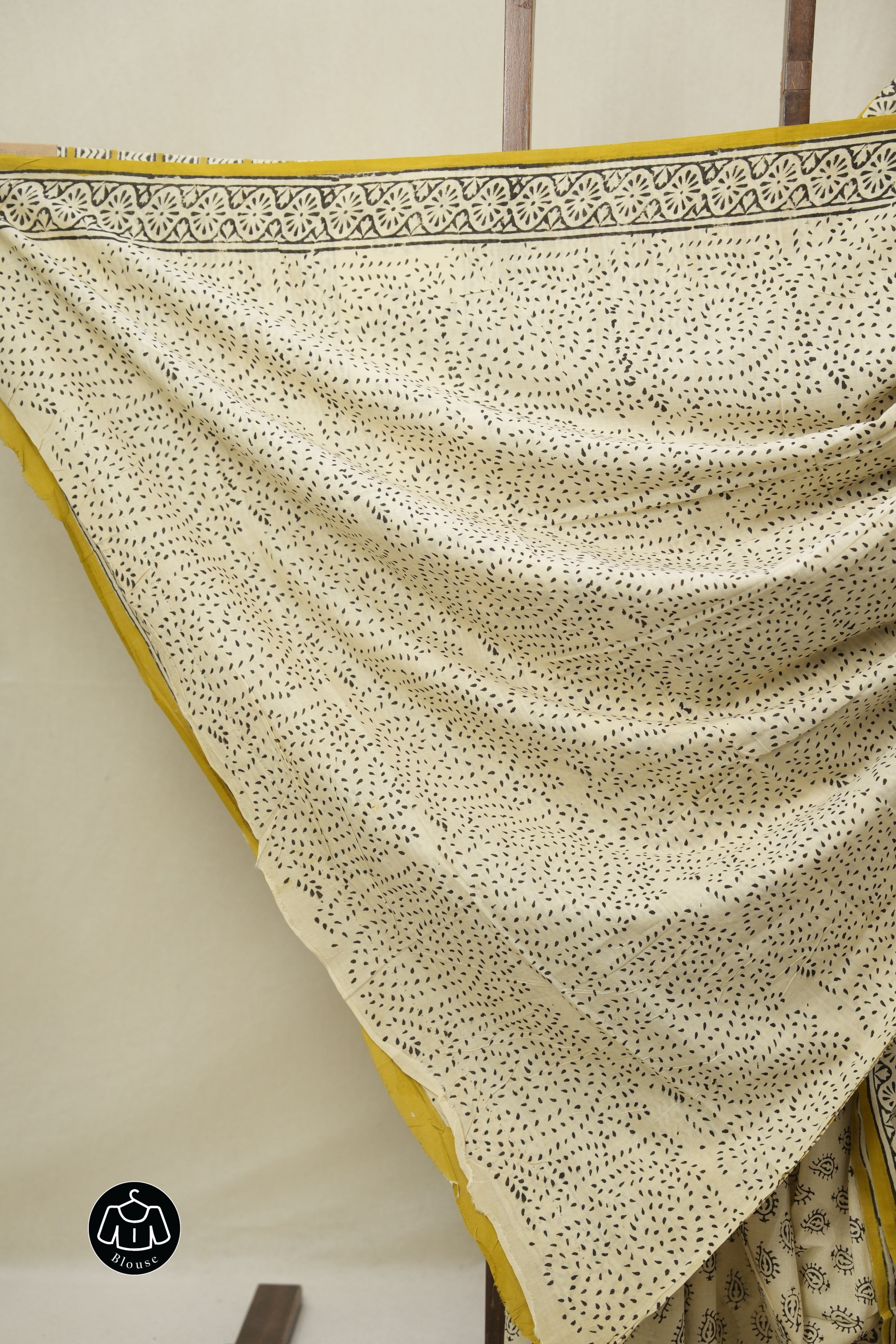 Cream HBP Cotton Saree - SRCCS3239