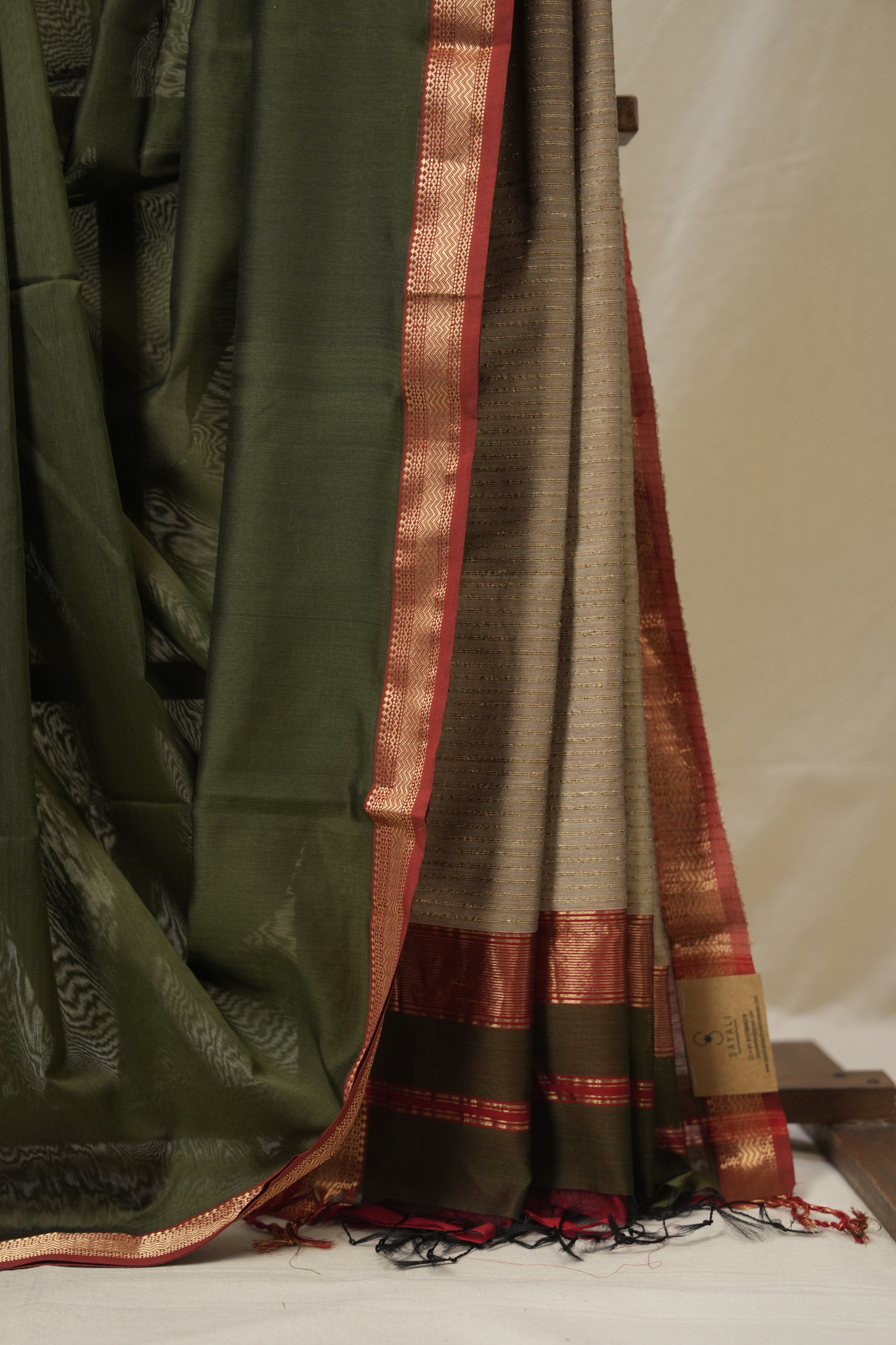 Moss Green Maheshwari Saree - SRMGMS1086