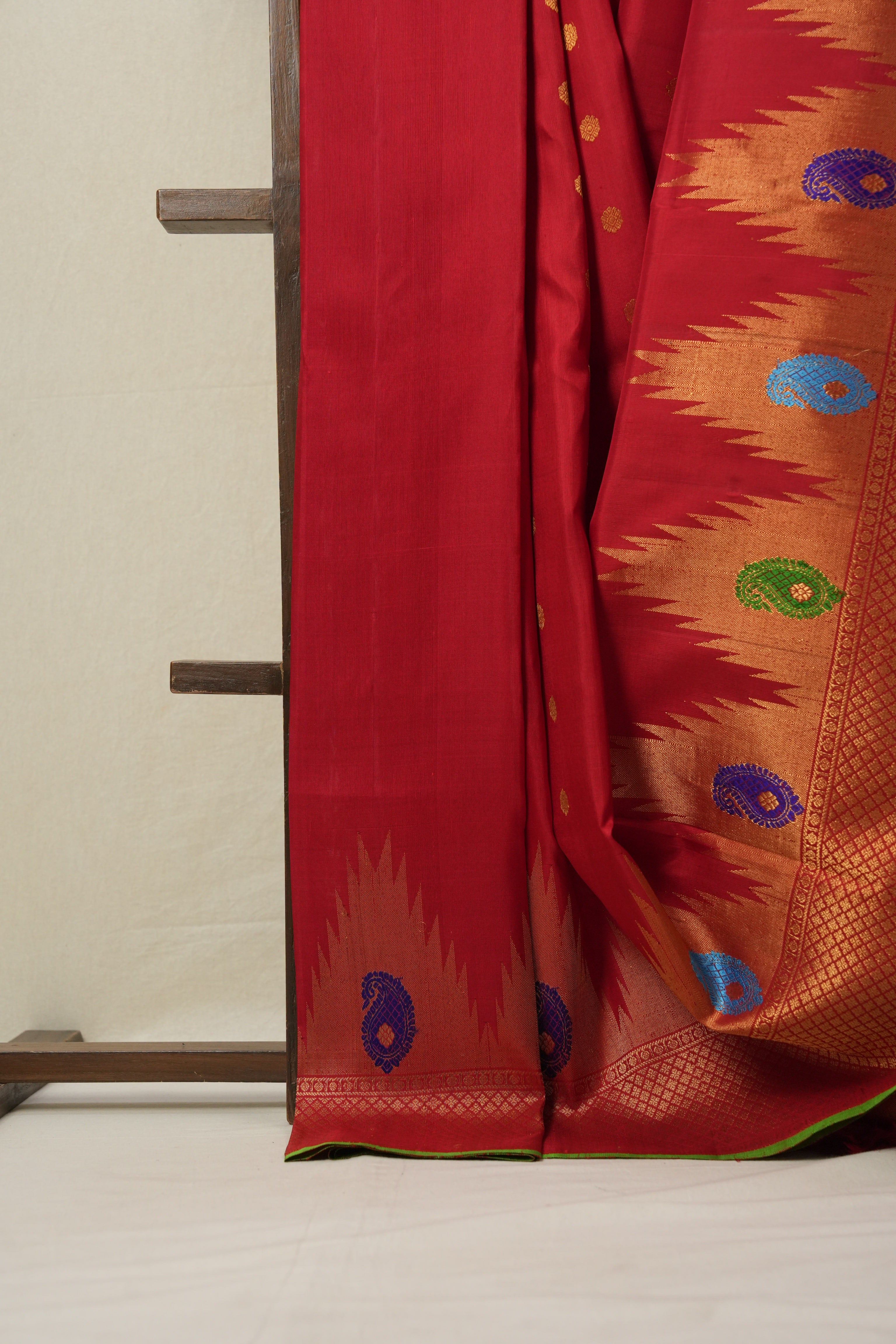 Red Gadwal Silk Saree - SRRGSS376