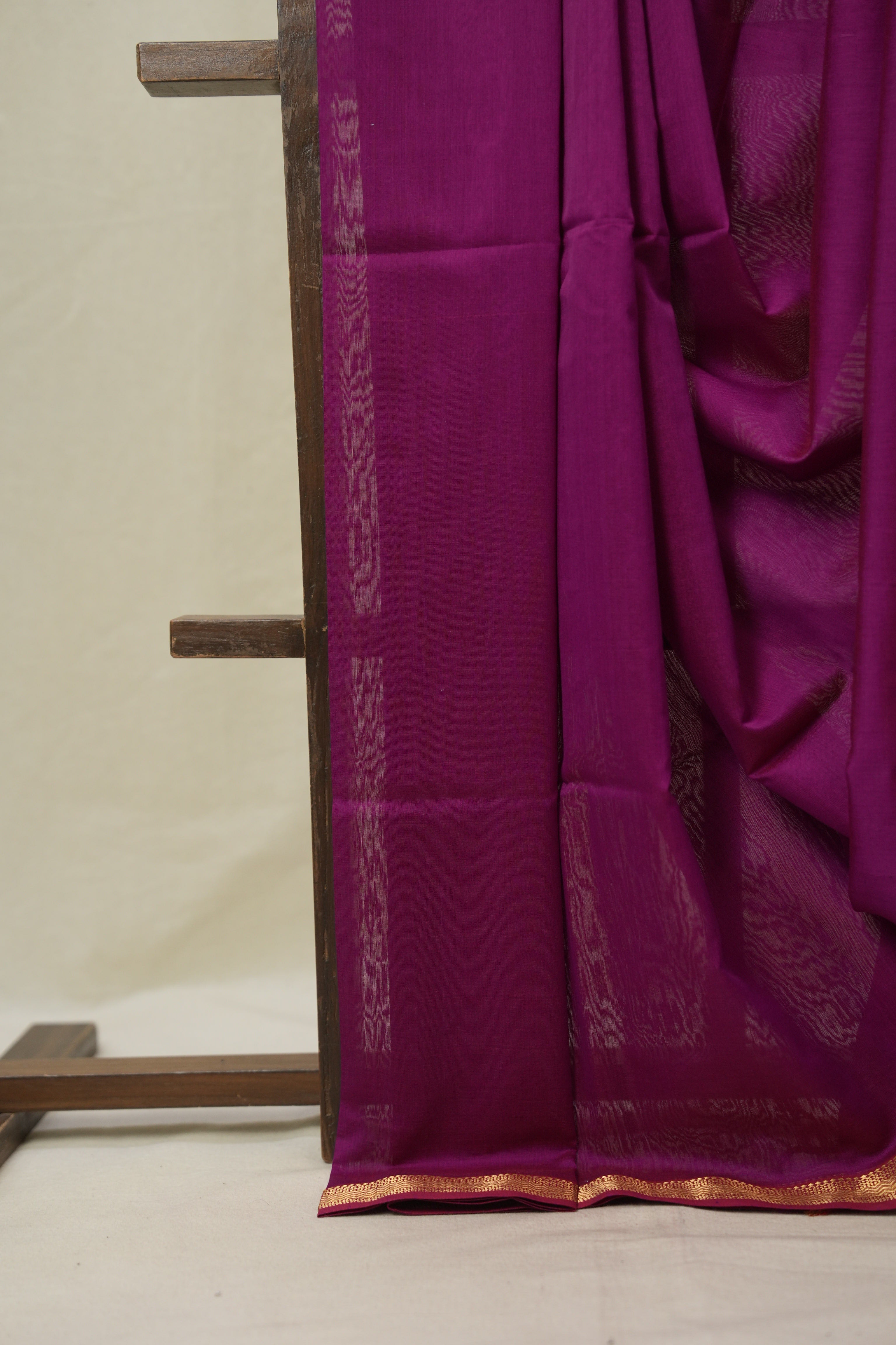 Magenta Maheshwari Saree - SRMMS1087