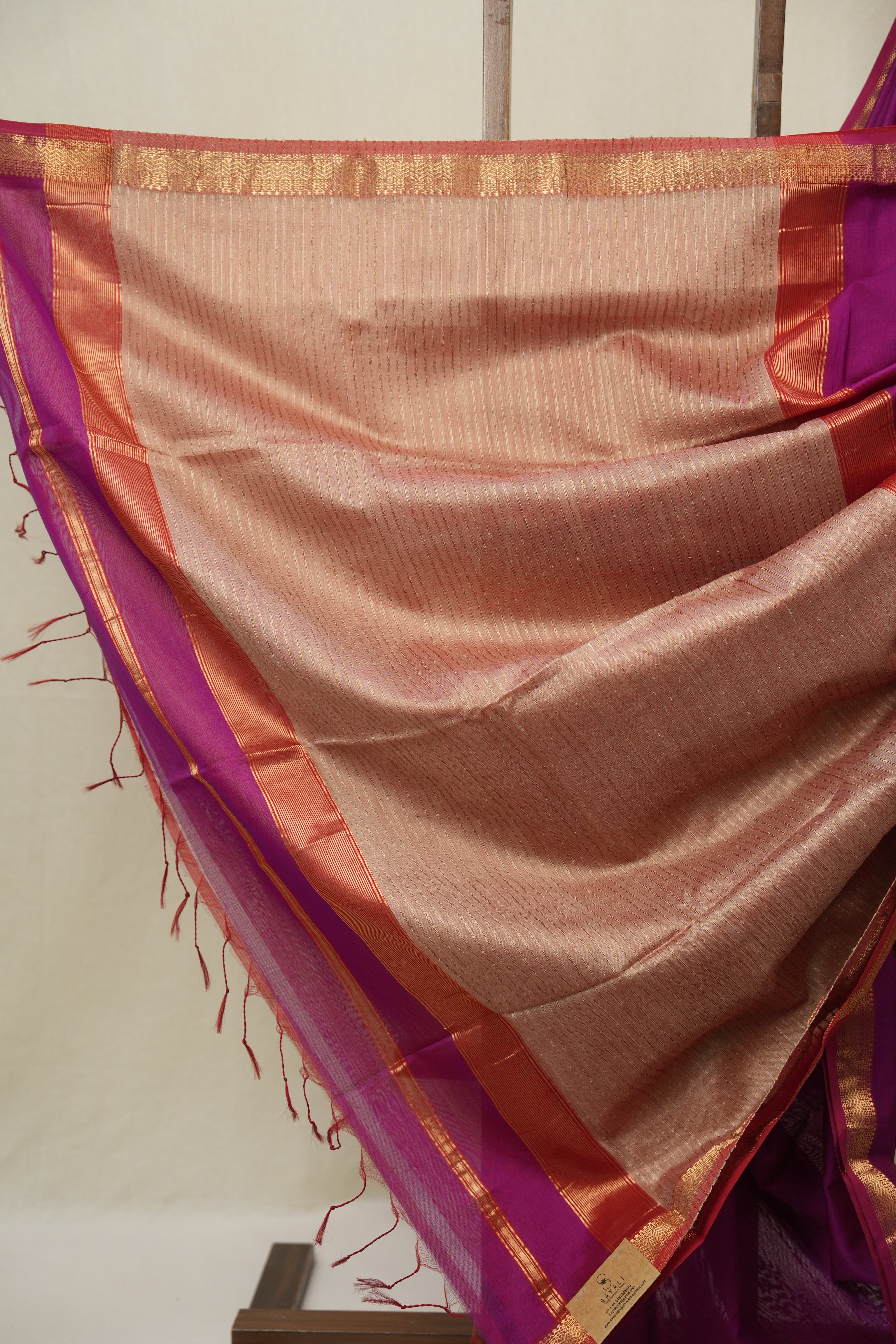 Magenta Maheshwari Saree - SRMMS1087