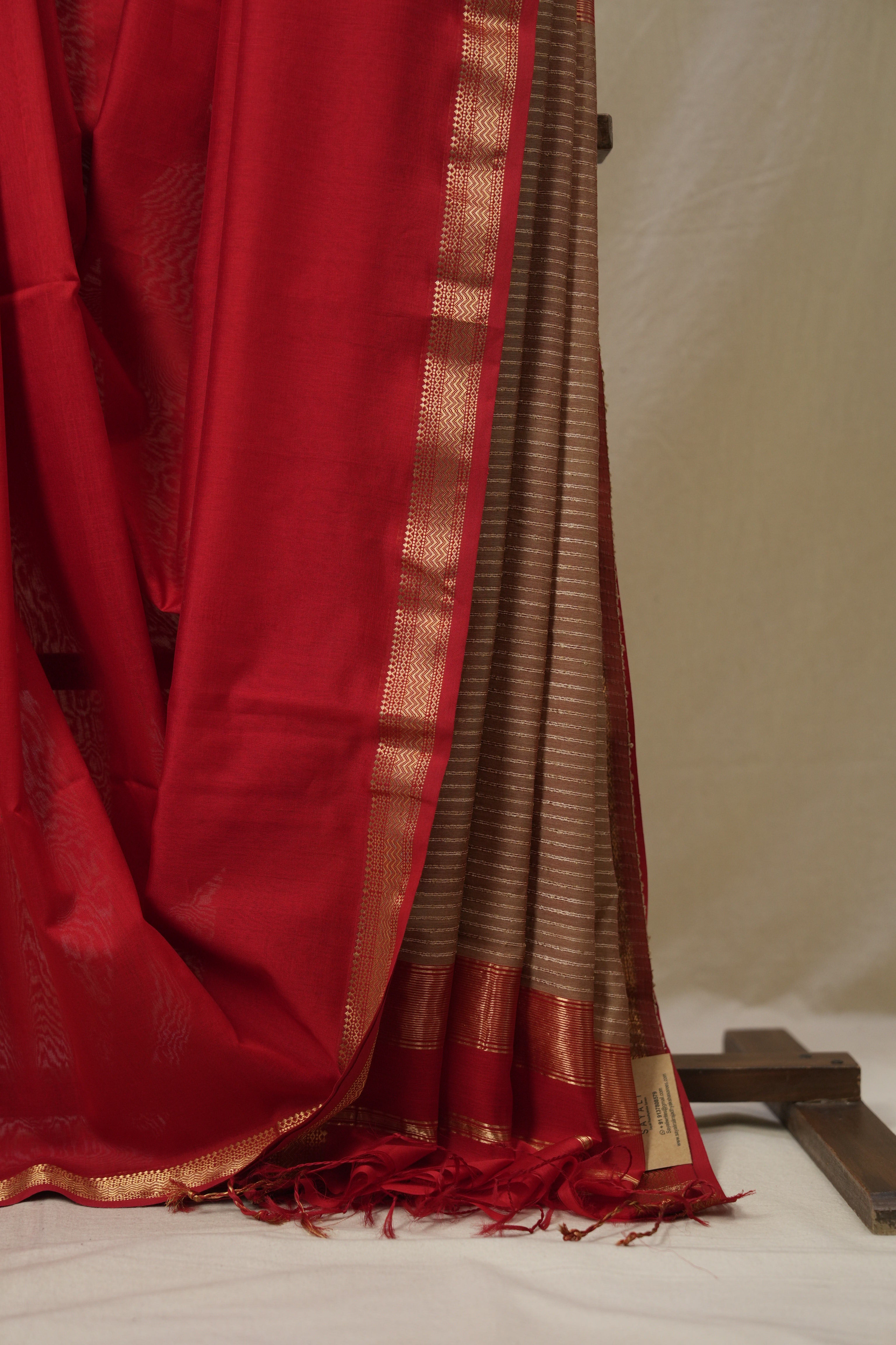 Red Maheshwari Saree - SRRMS1093