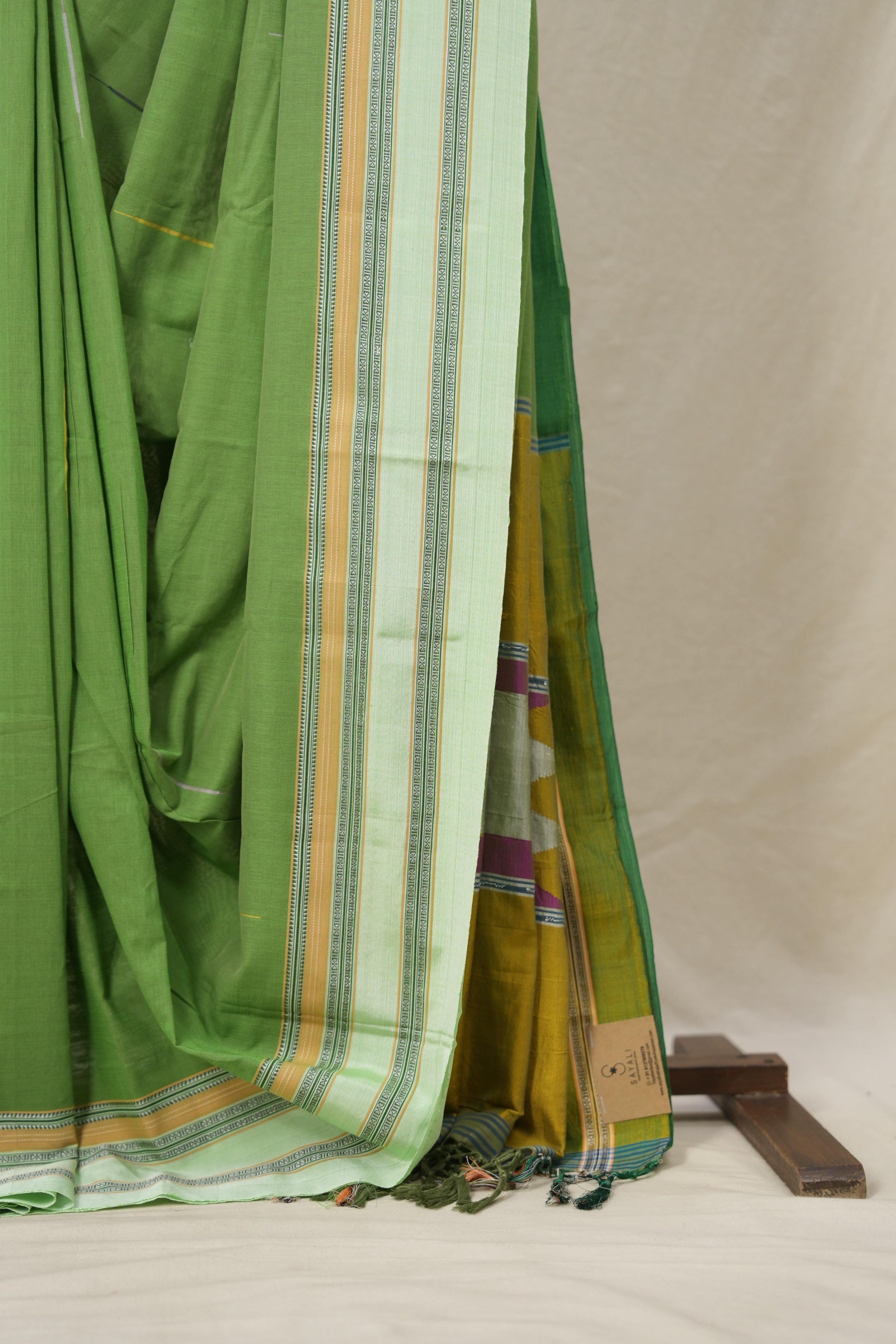 Green Plain Cotton Ilkal Saree With Gayatri Border - SRGCIS806