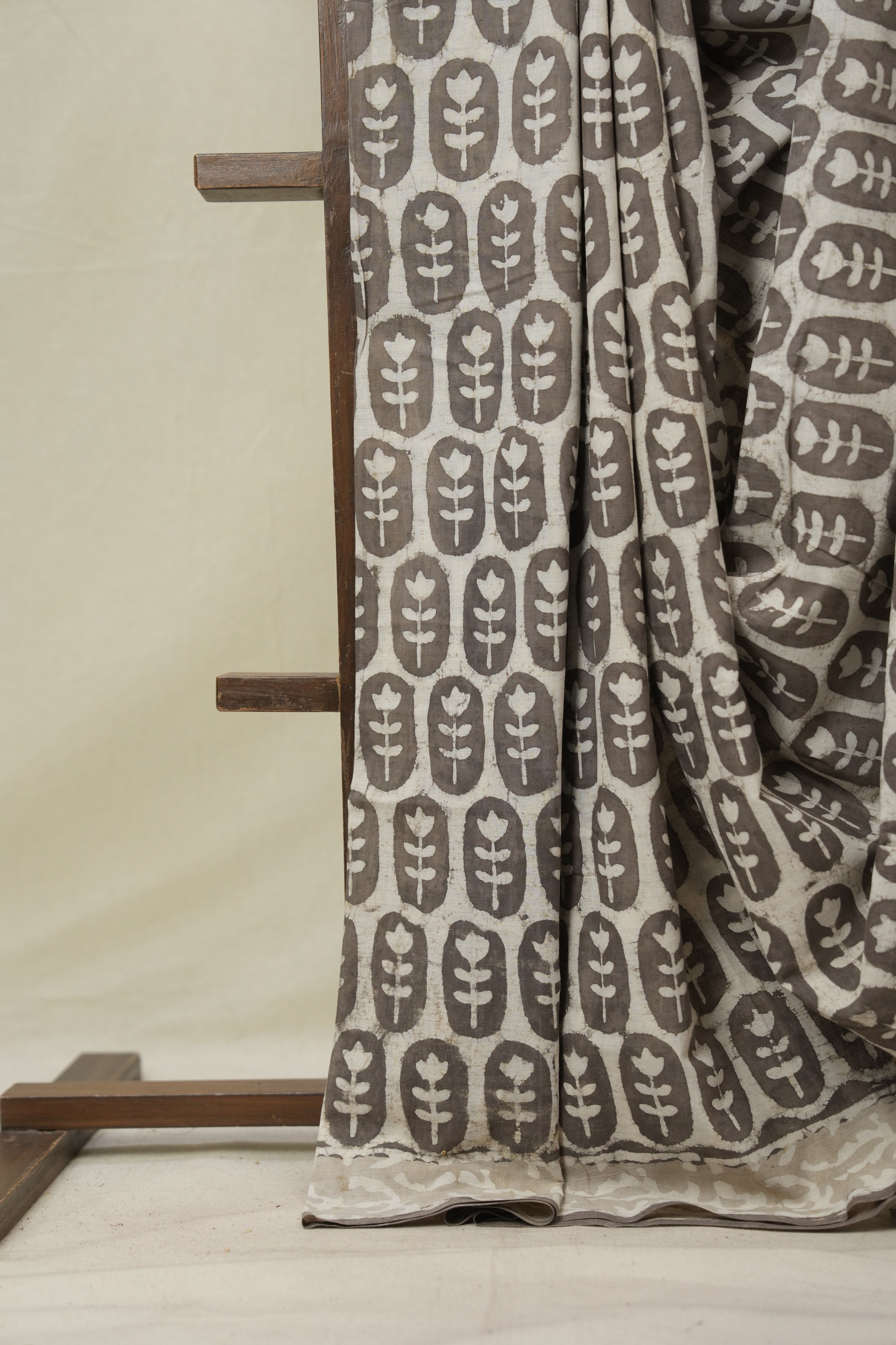 Grey HBP Cotton Saree - SRGCS3257