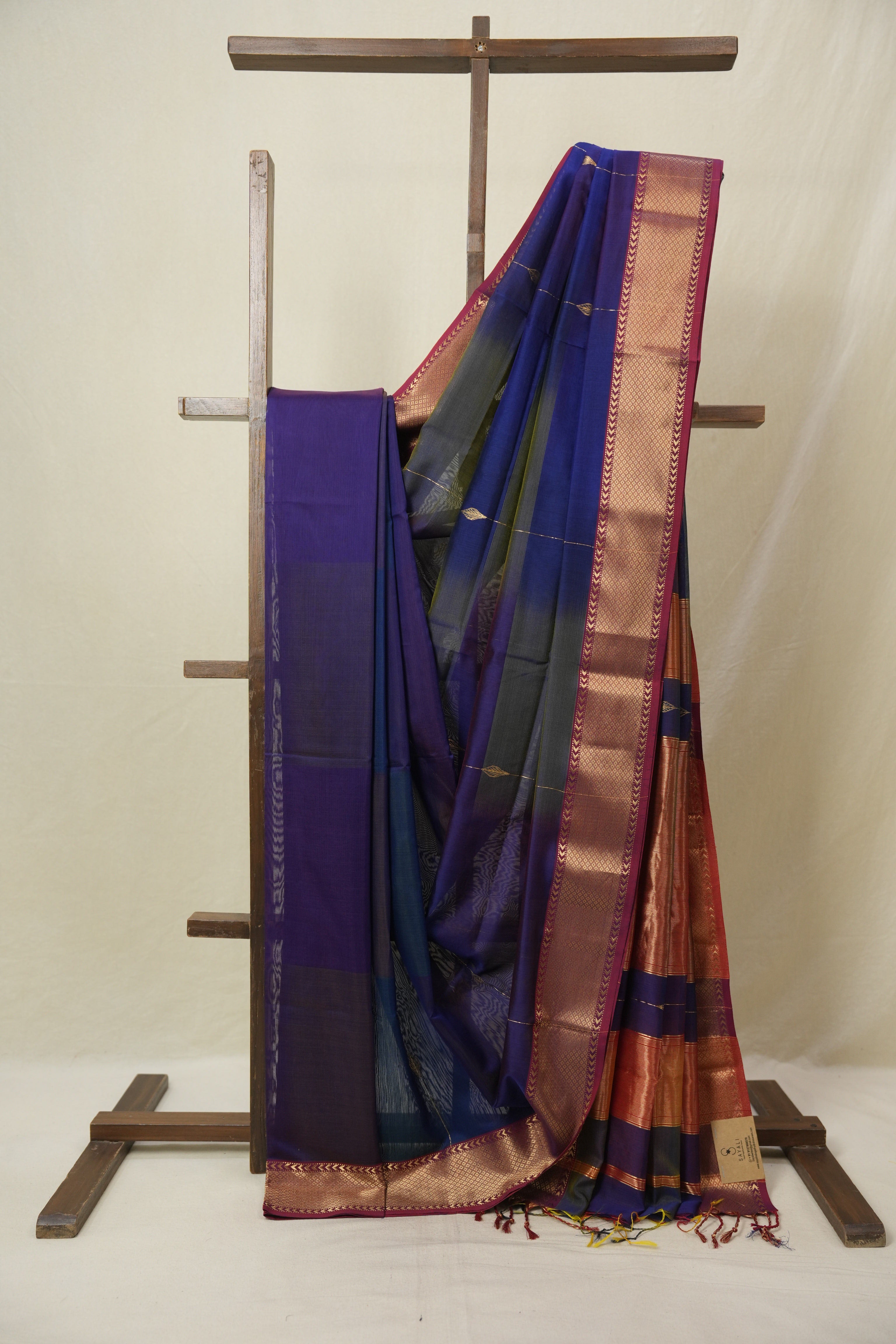 Multicolour Maheshwari Saree - SRMMS1116